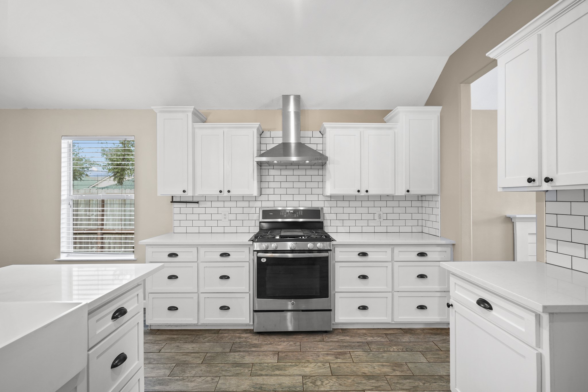 Beautifully updated kitchen