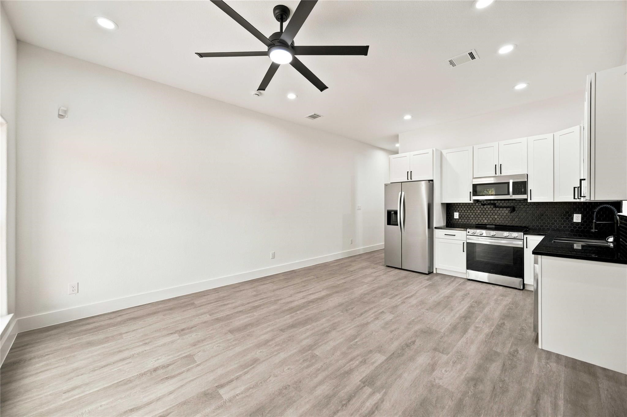 7982 Ritz Street, #A, Houston, TX 77028 7982 Ritz Street, #A, Houston, TX 77028