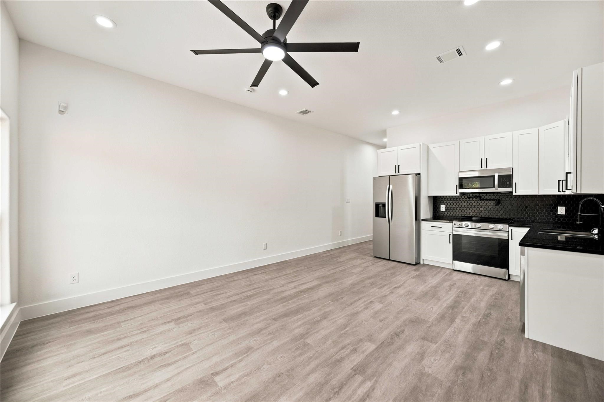 7982 Ritz Street, #A, Houston, TX 77028 7982 Ritz Street, #A, Houston, TX 77028