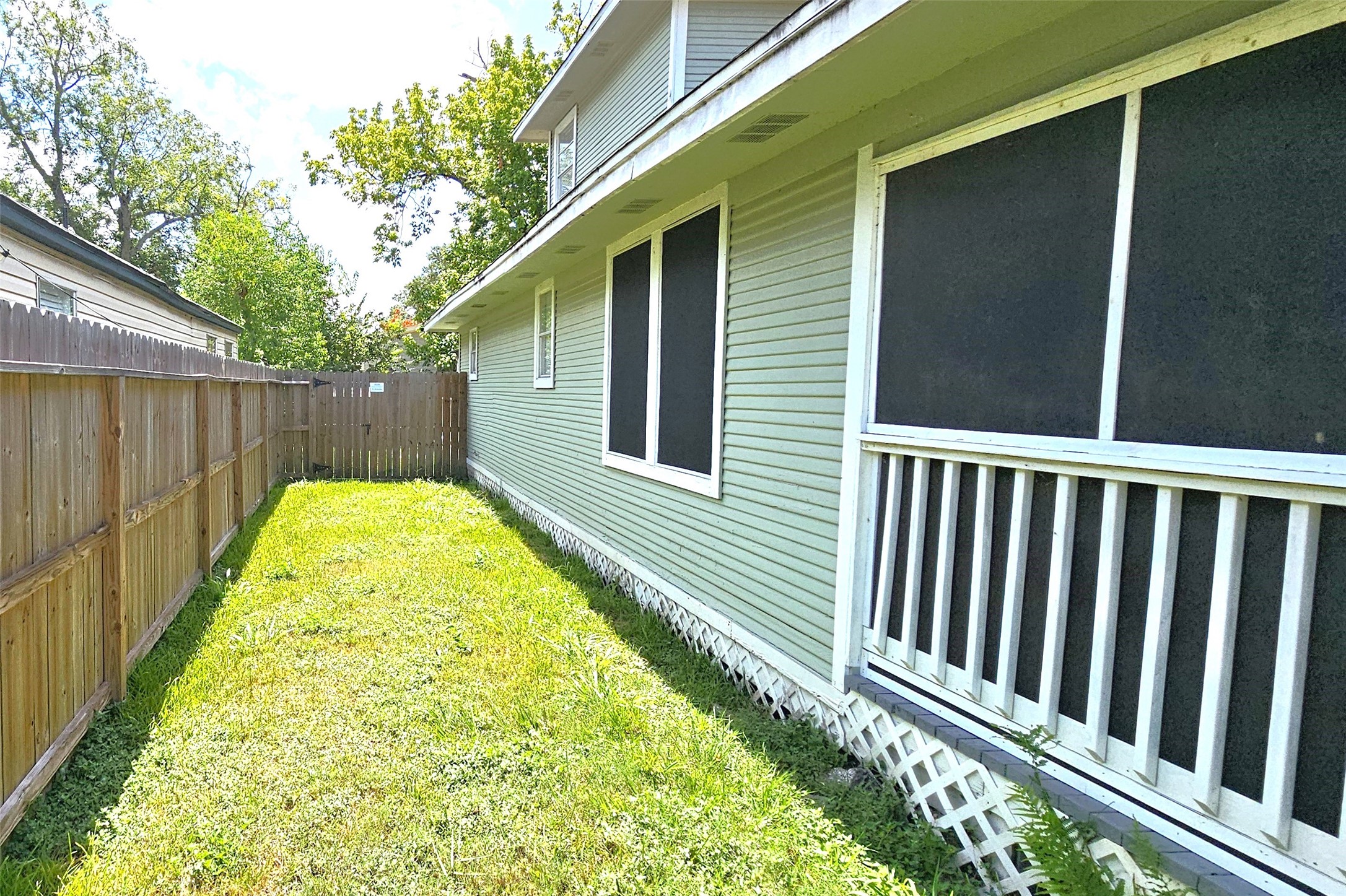 219A Texas Avenue, Bacliff, TX 77518