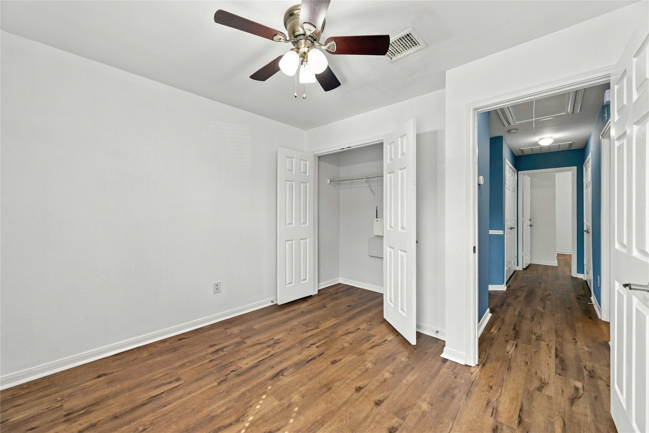 13131 Lawsons Creek Lane, Houston, TX 77072