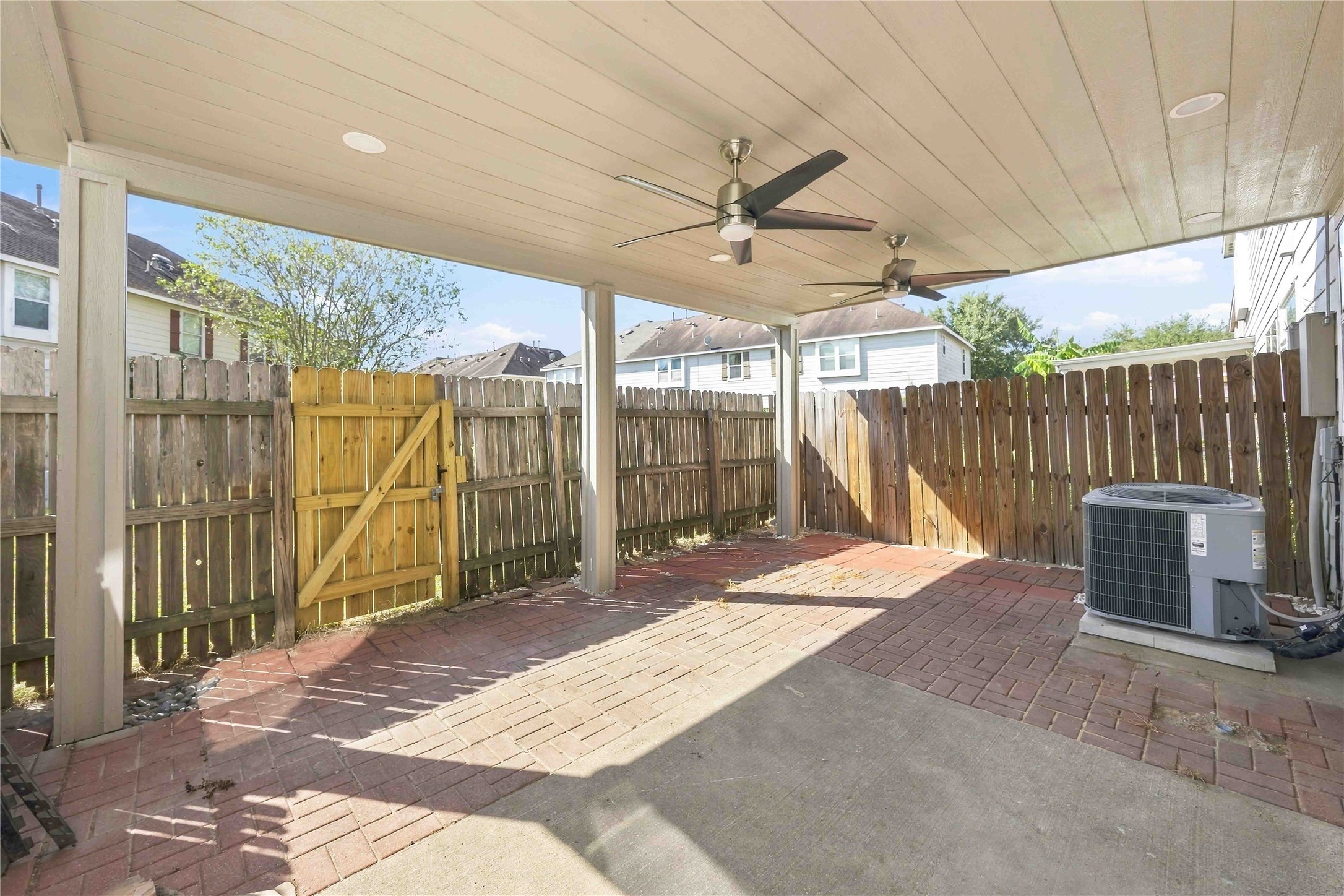 13131 Lawsons Creek Lane, Houston, TX 77072
