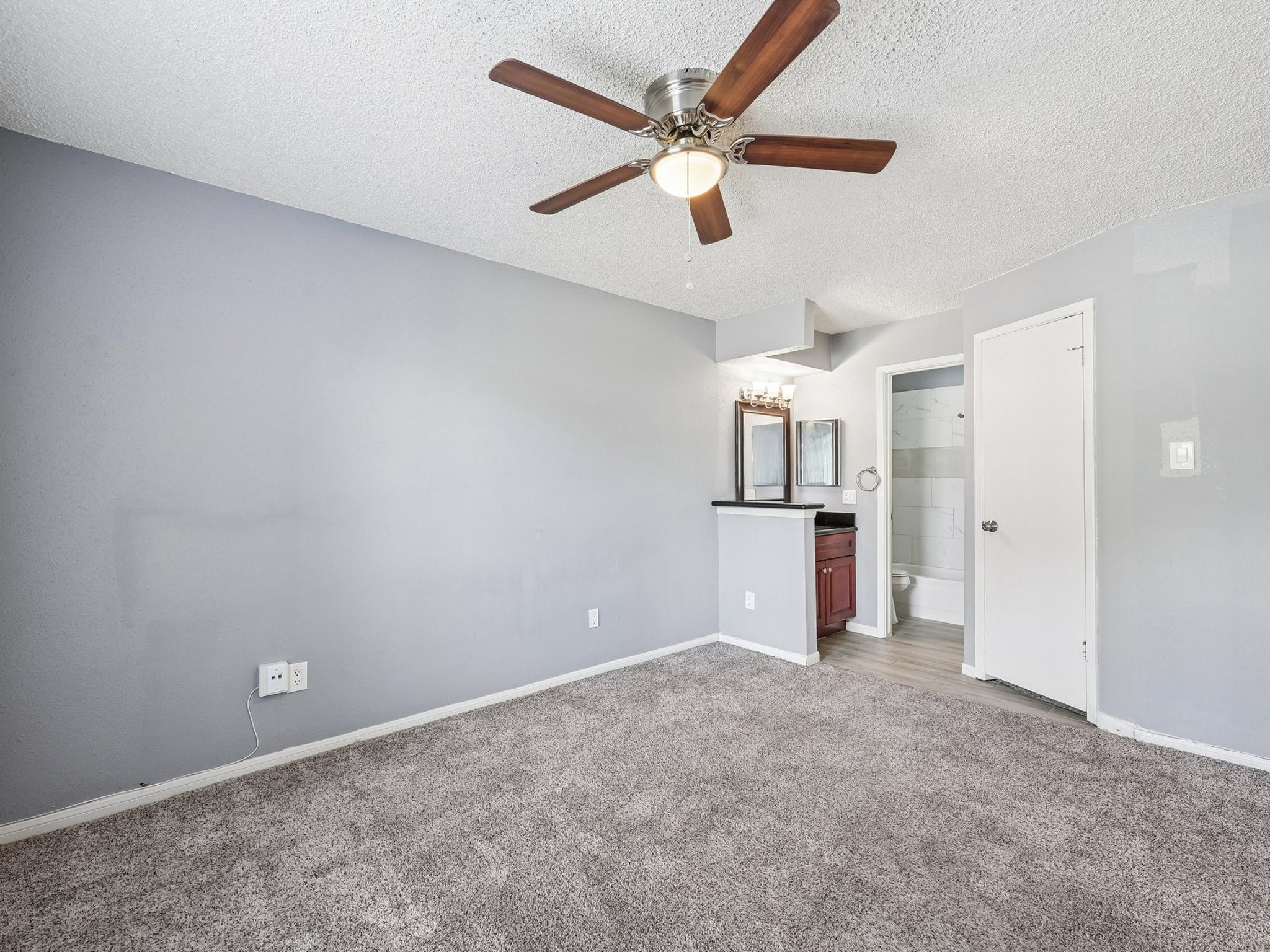 1516 Bay Area Boulevard, #Q11, Houston, TX 77058