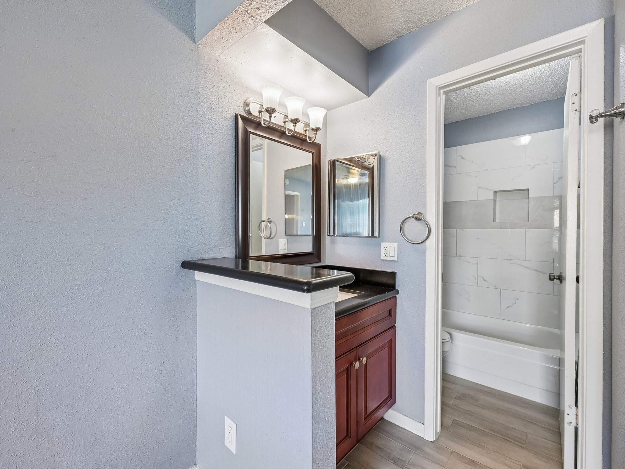1516 Bay Area Boulevard, #Q11, Houston, TX 77058