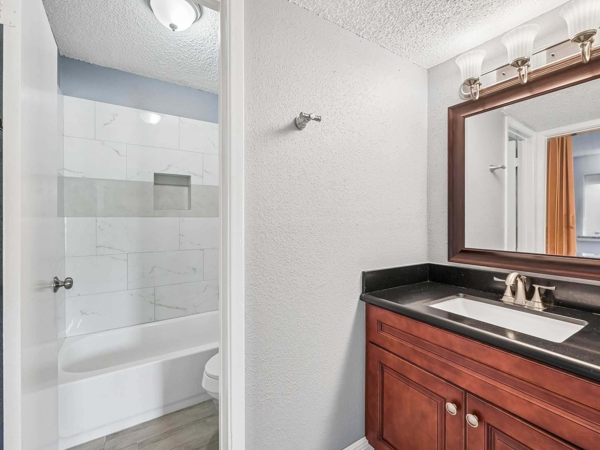 1516 Bay Area Boulevard, #Q11, Houston, TX 77058