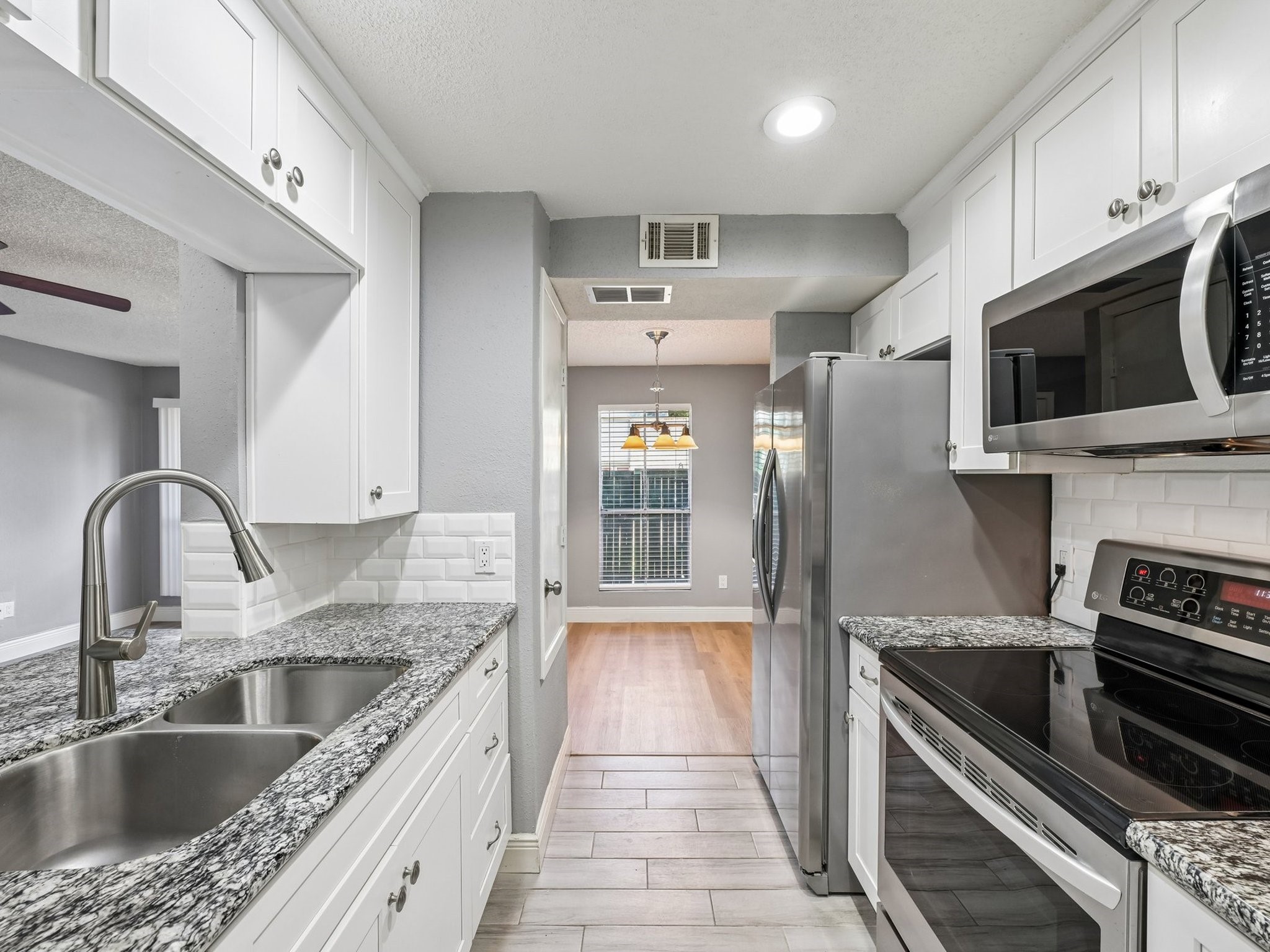 1516 Bay Area Boulevard, #Q11, Houston, TX 77058