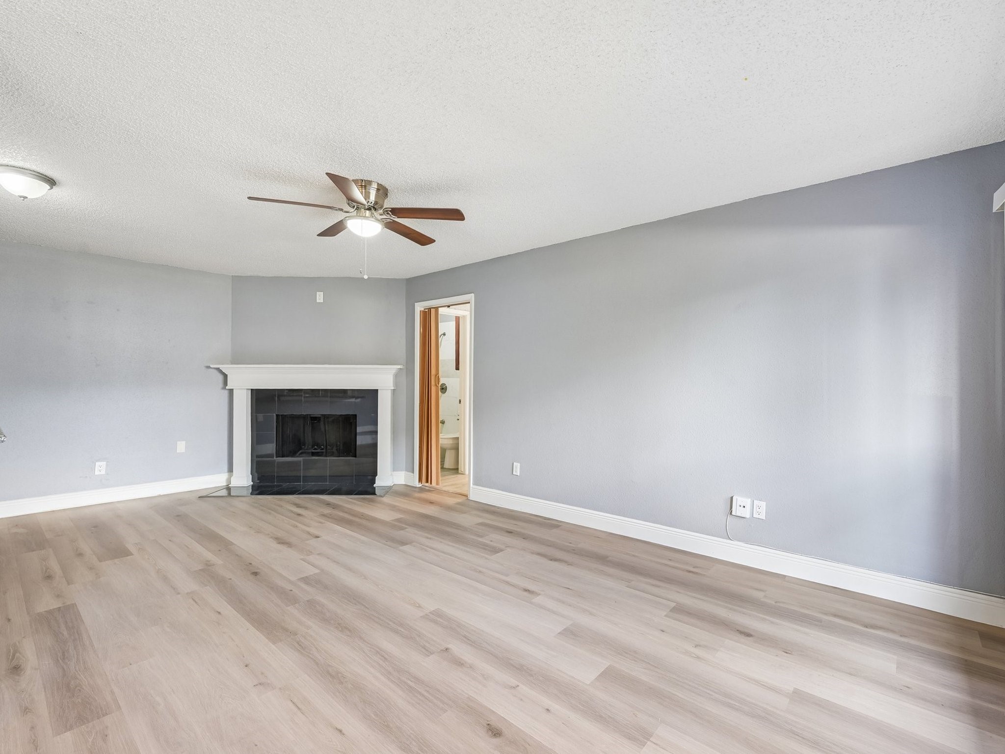 1516 Bay Area Boulevard, #Q11, Houston, TX 77058 1516 Bay Area Boulevard, #Q11, Houston, TX 77058