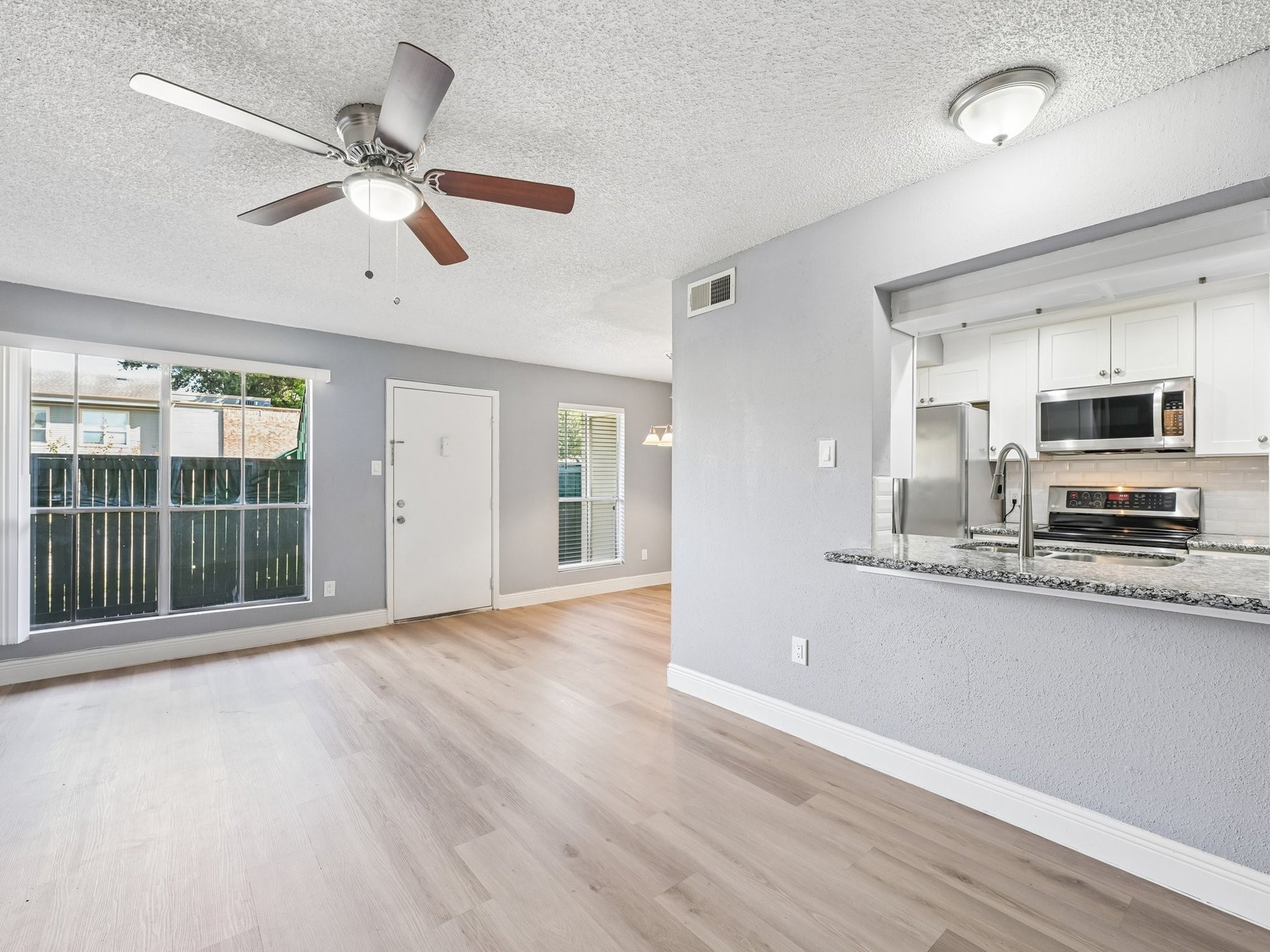 1516 Bay Area Boulevard, #Q11, Houston, TX 77058 1516 Bay Area Boulevard, #Q11, Houston, TX 77058