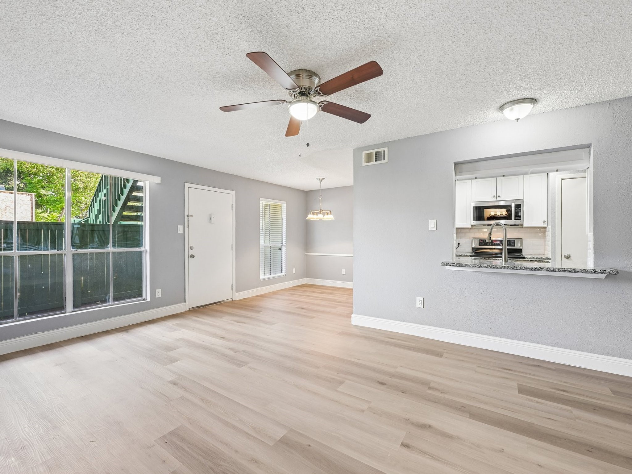 1516 Bay Area Boulevard, #Q11, Houston, TX 77058 1516 Bay Area Boulevard, #Q11, Houston, TX 77058