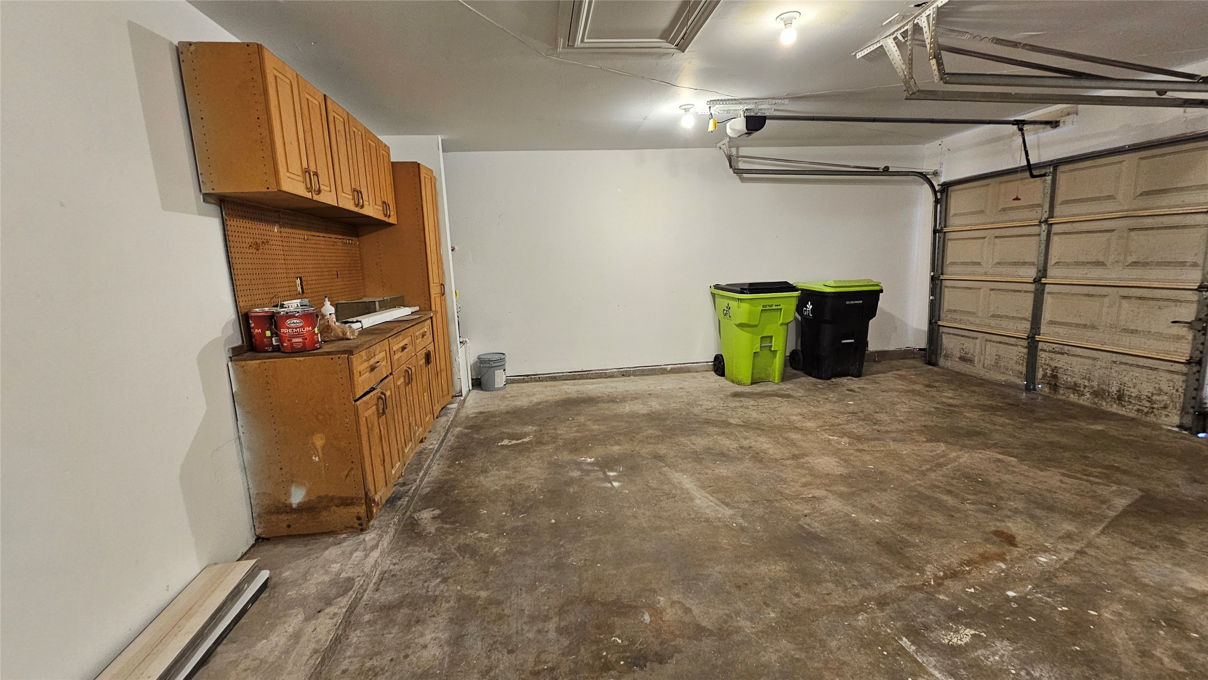 7811 Chinon Circle, Houston, TX 77071