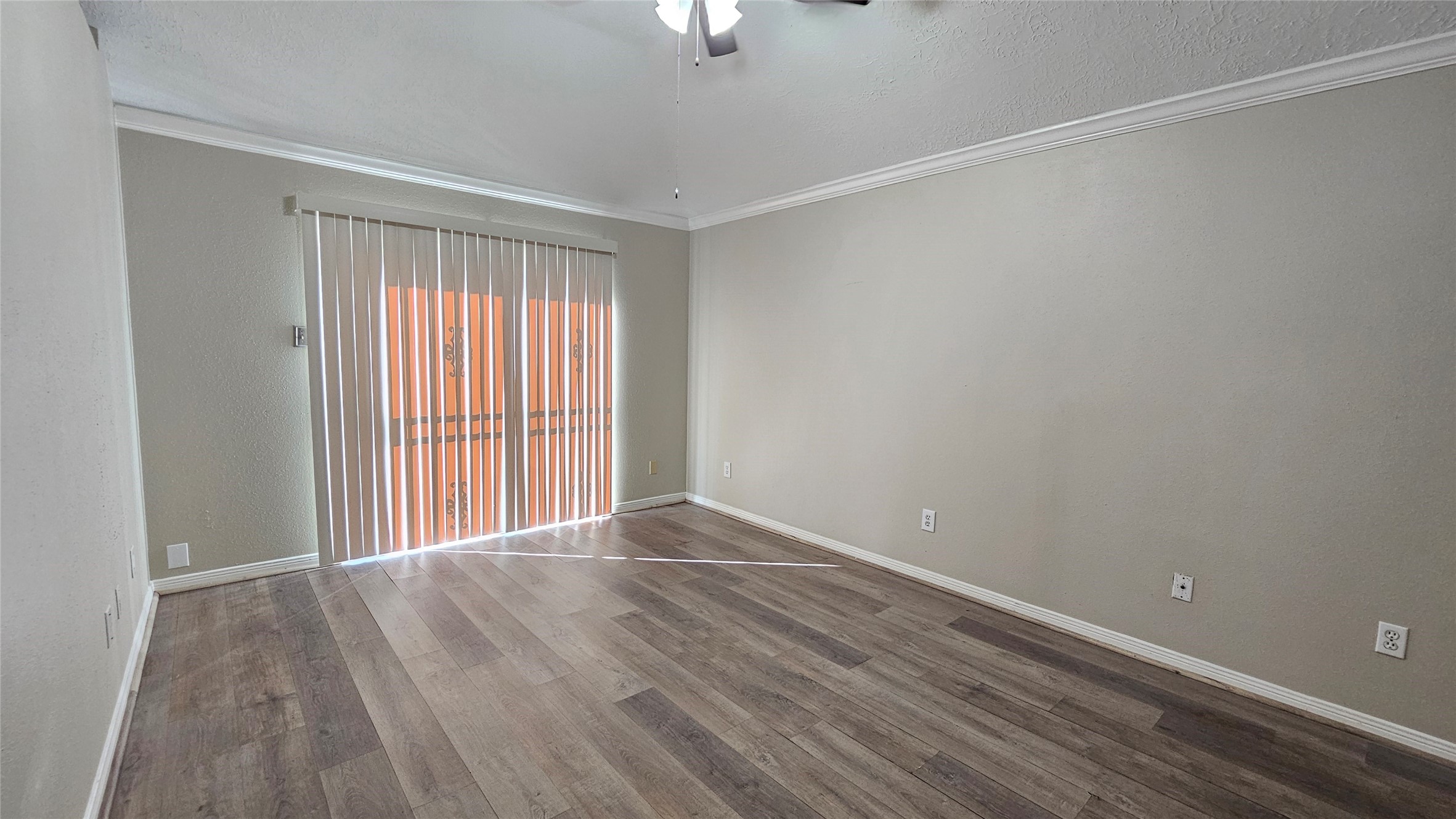 7811 Chinon Circle, Houston, TX 77071
