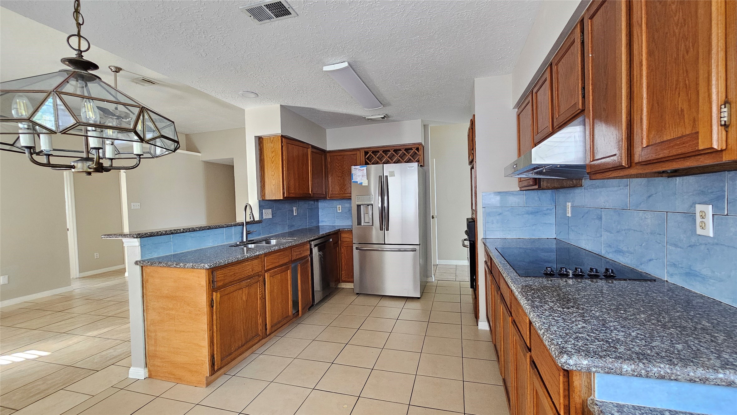 7811 Chinon Circle, Houston, TX 77071