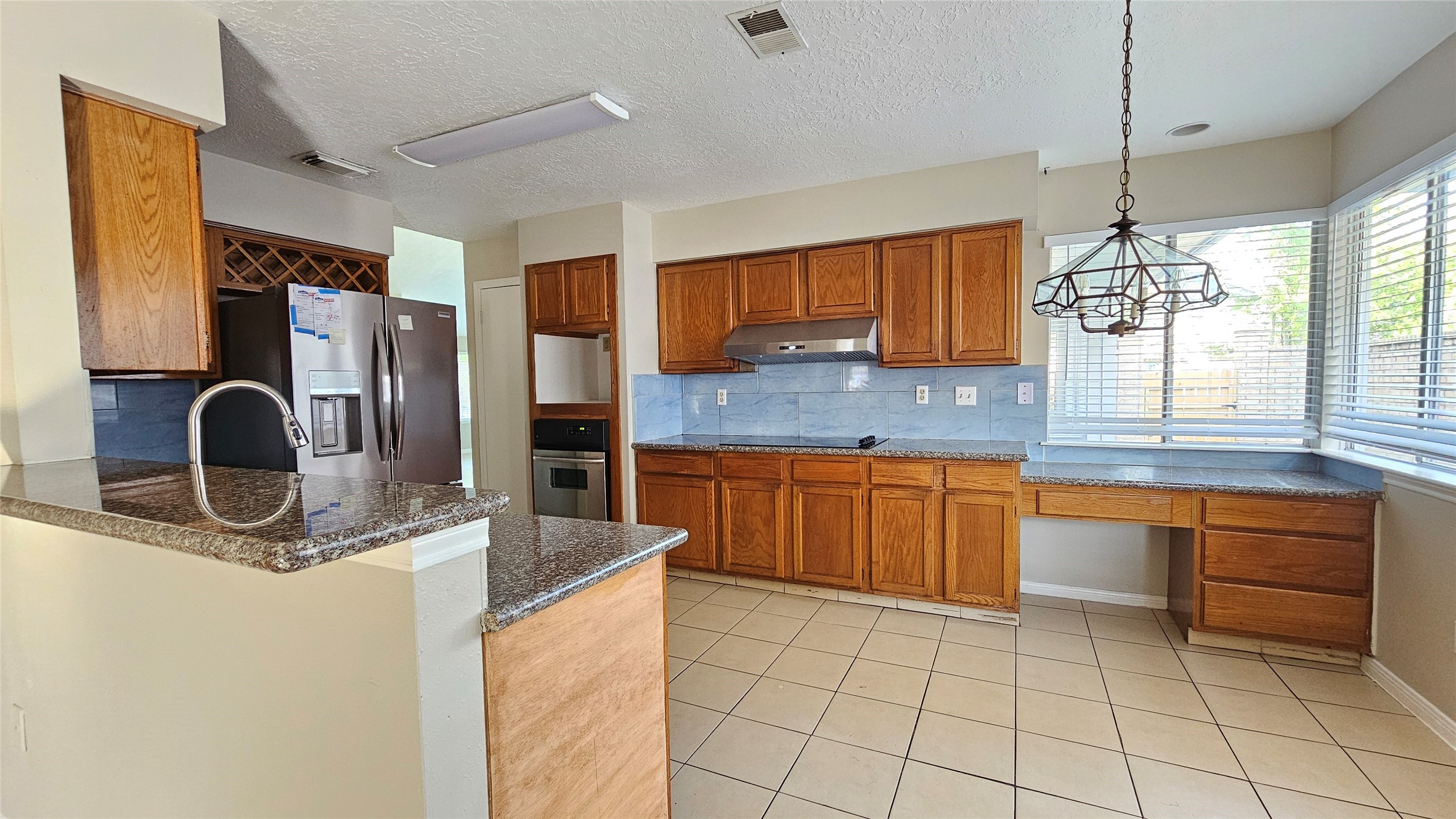 7811 Chinon Circle, Houston, TX 77071