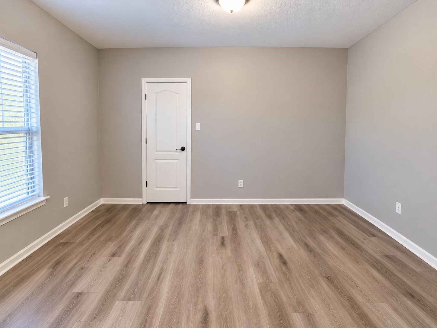 114 Crescent Bay Drive, League City, TX 77573