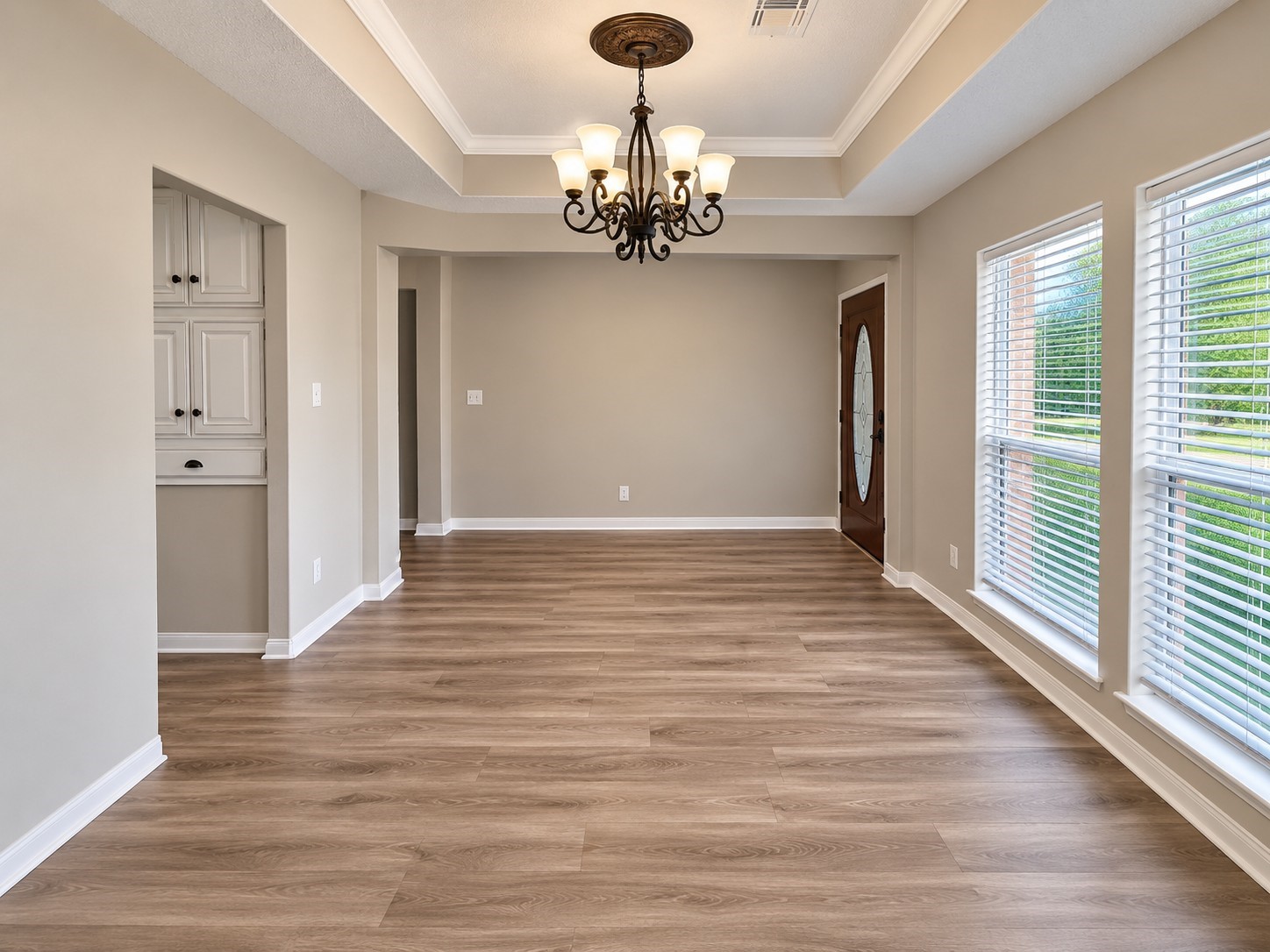 114 Crescent Bay Drive, League City, TX 77573