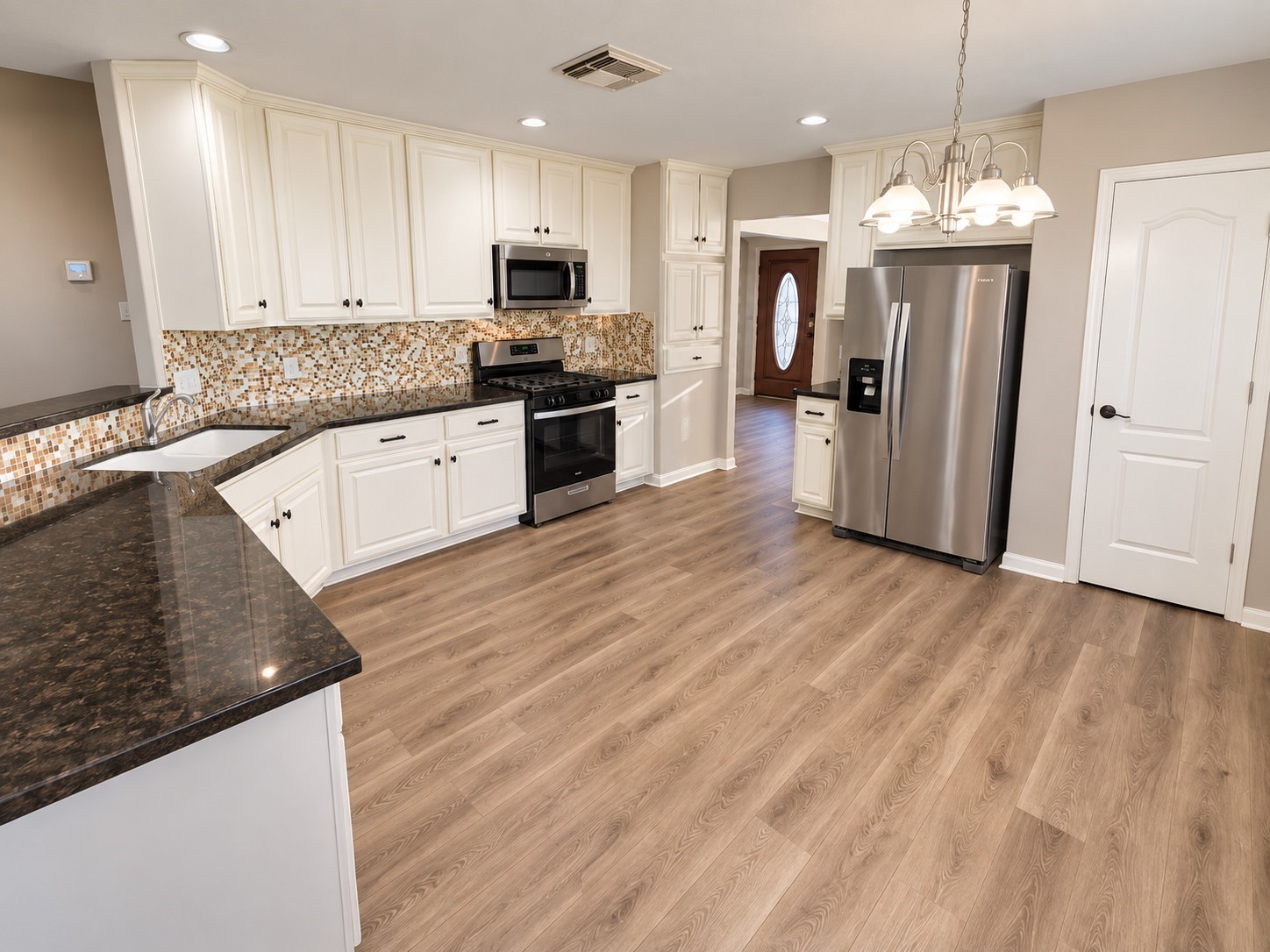 114 Crescent Bay Drive, League City, TX 77573