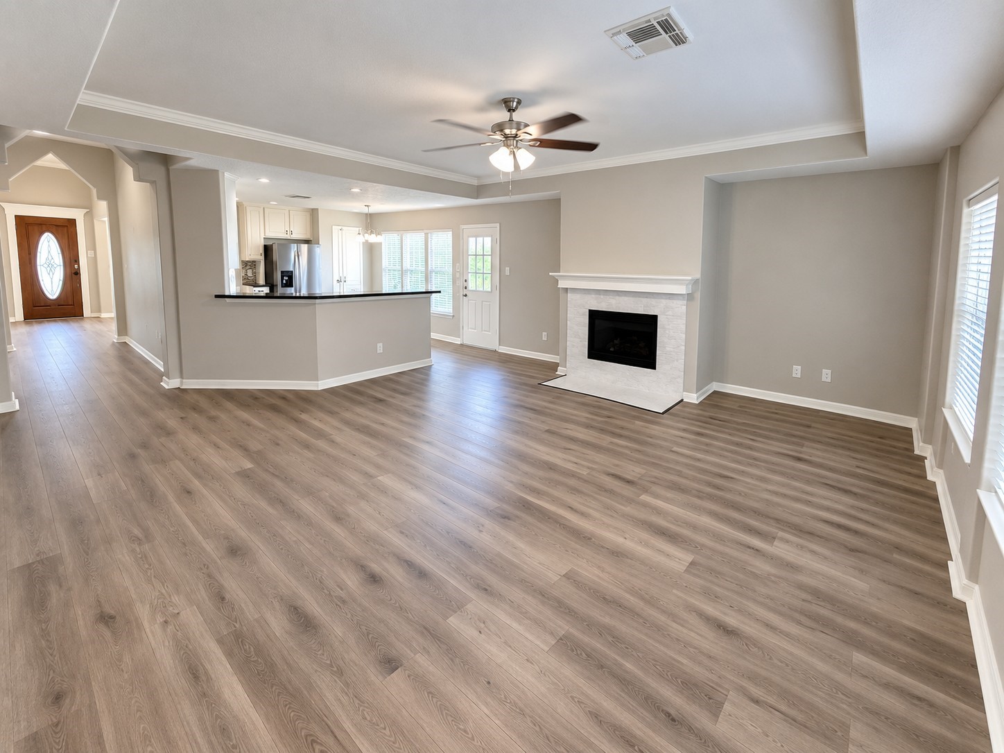 114 Crescent Bay Drive, League City, TX 77573