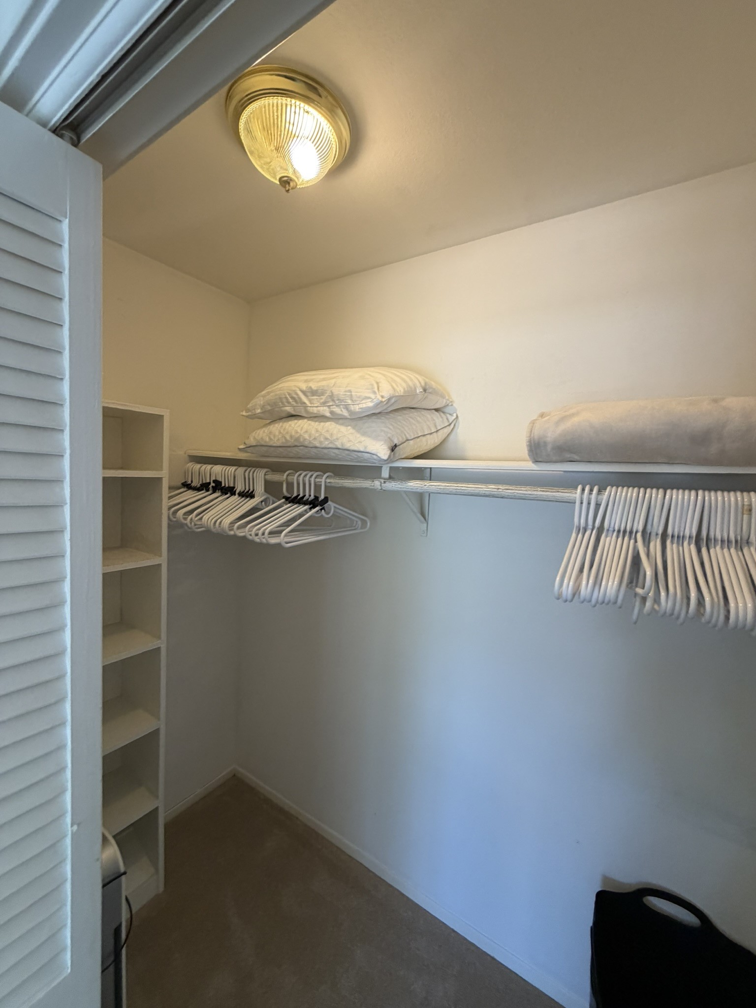 5050 Ambassador Way, #318, Houston, TX 77056