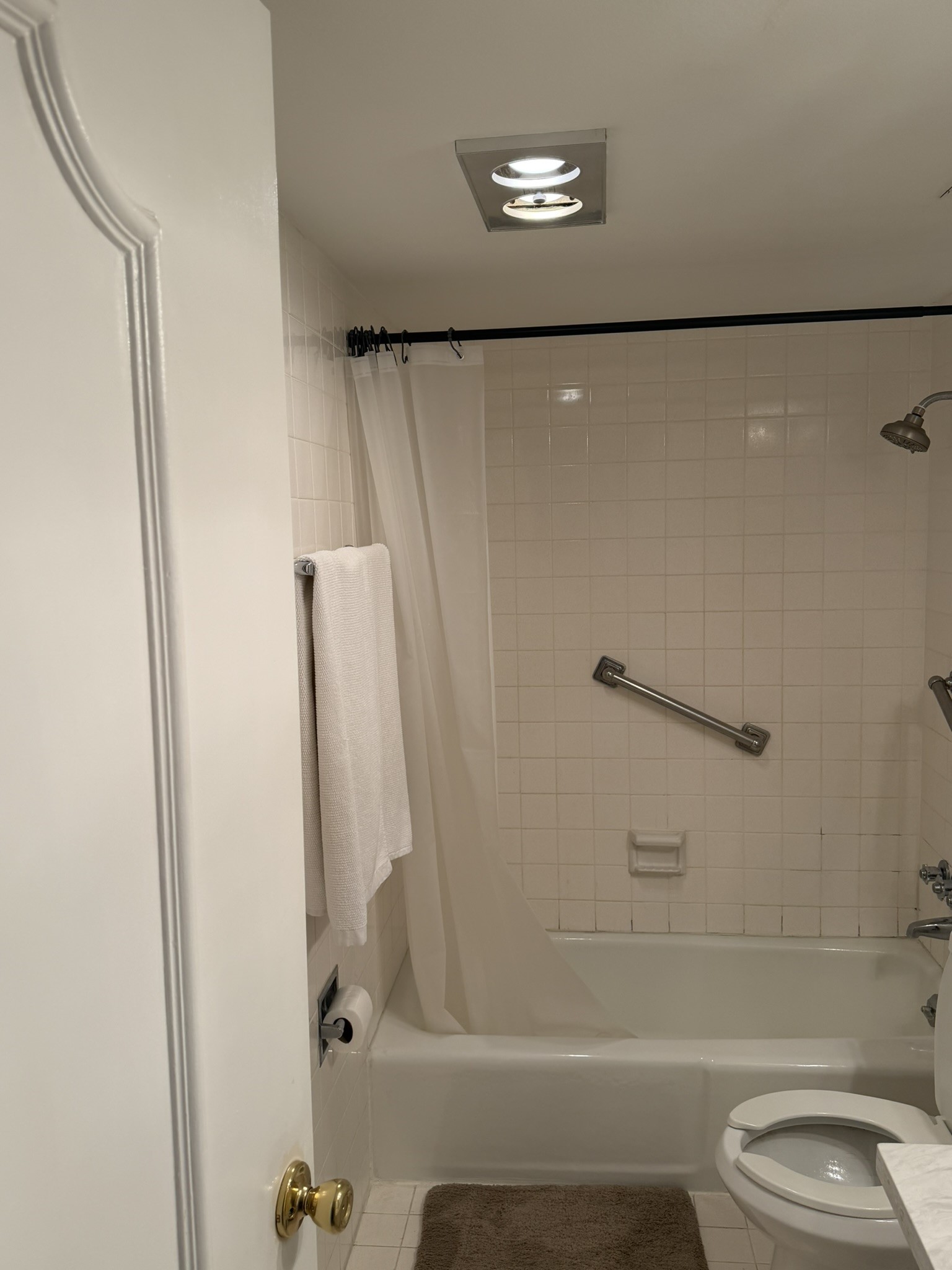 5050 Ambassador Way, #318, Houston, TX 77056