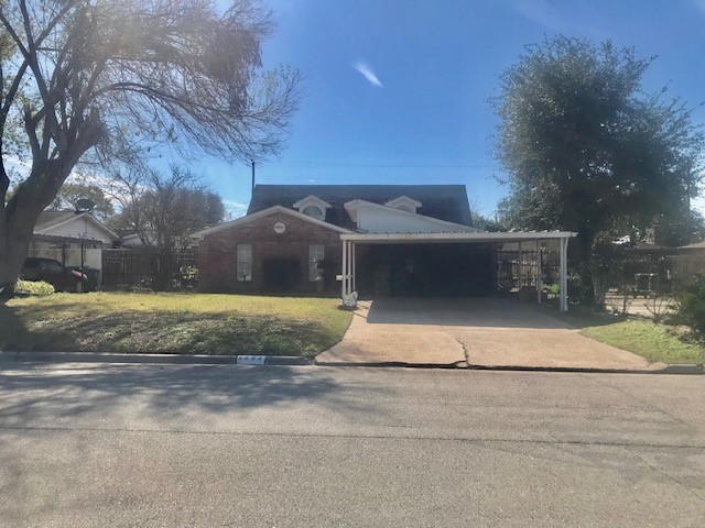 5004 Lingonberry Street, Houston, TX 77033