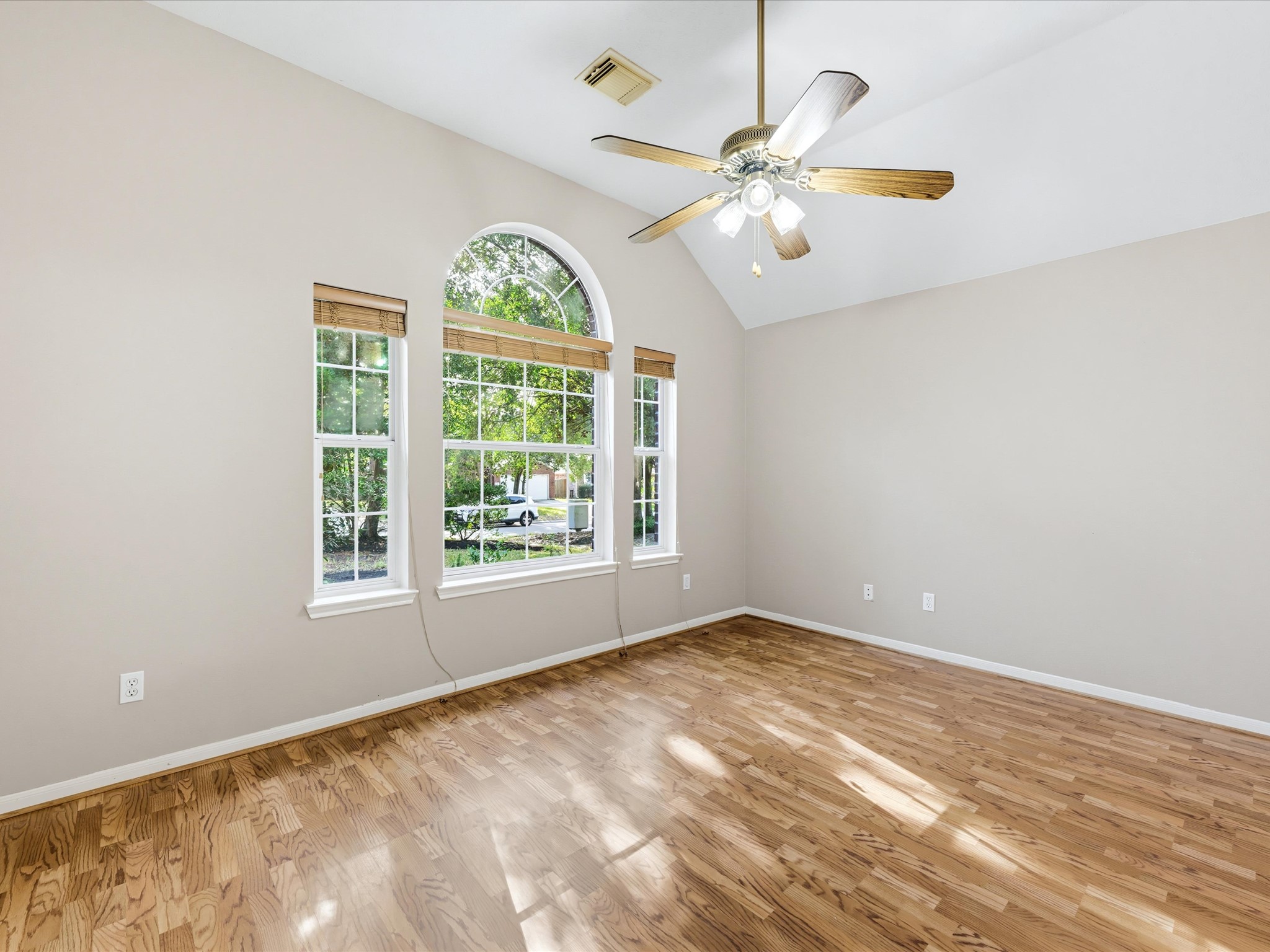 47 Drifting Shadows Circle, The Woodlands, TX 77385