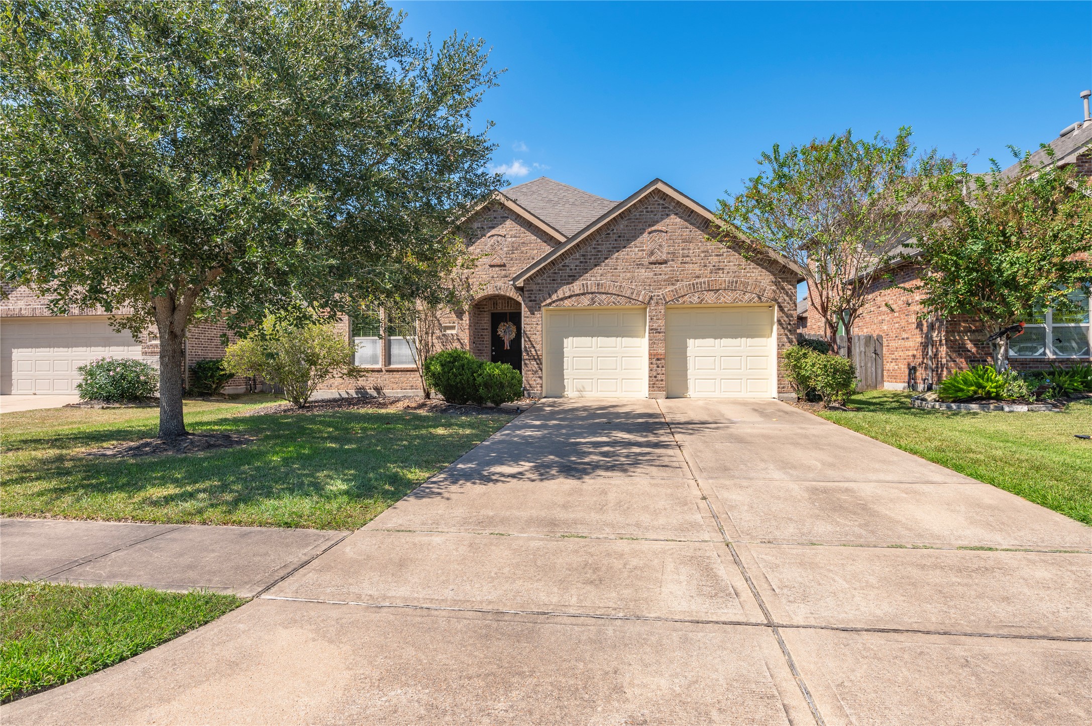 605 Chesterfield Lane, League City, TX 77573 605 Chesterfield Lane, League City, TX 77573