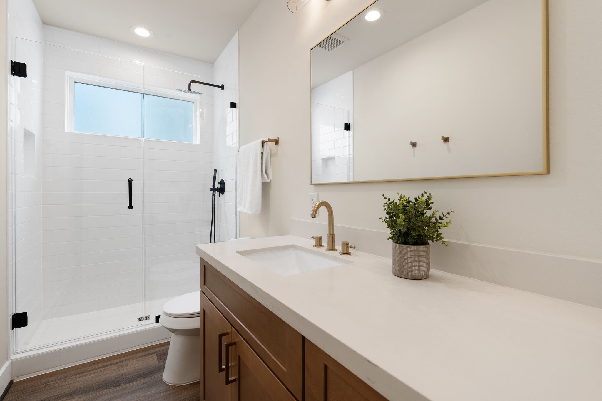Secondary Bath