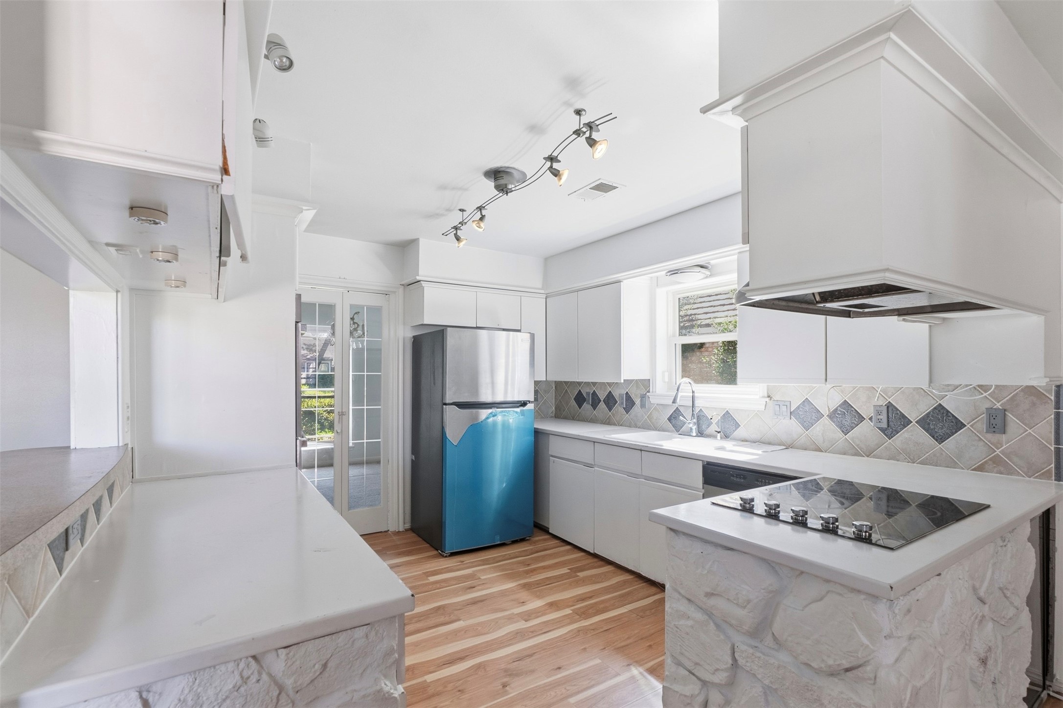 5814 Old Lodge Drive, Houston, TX 77066