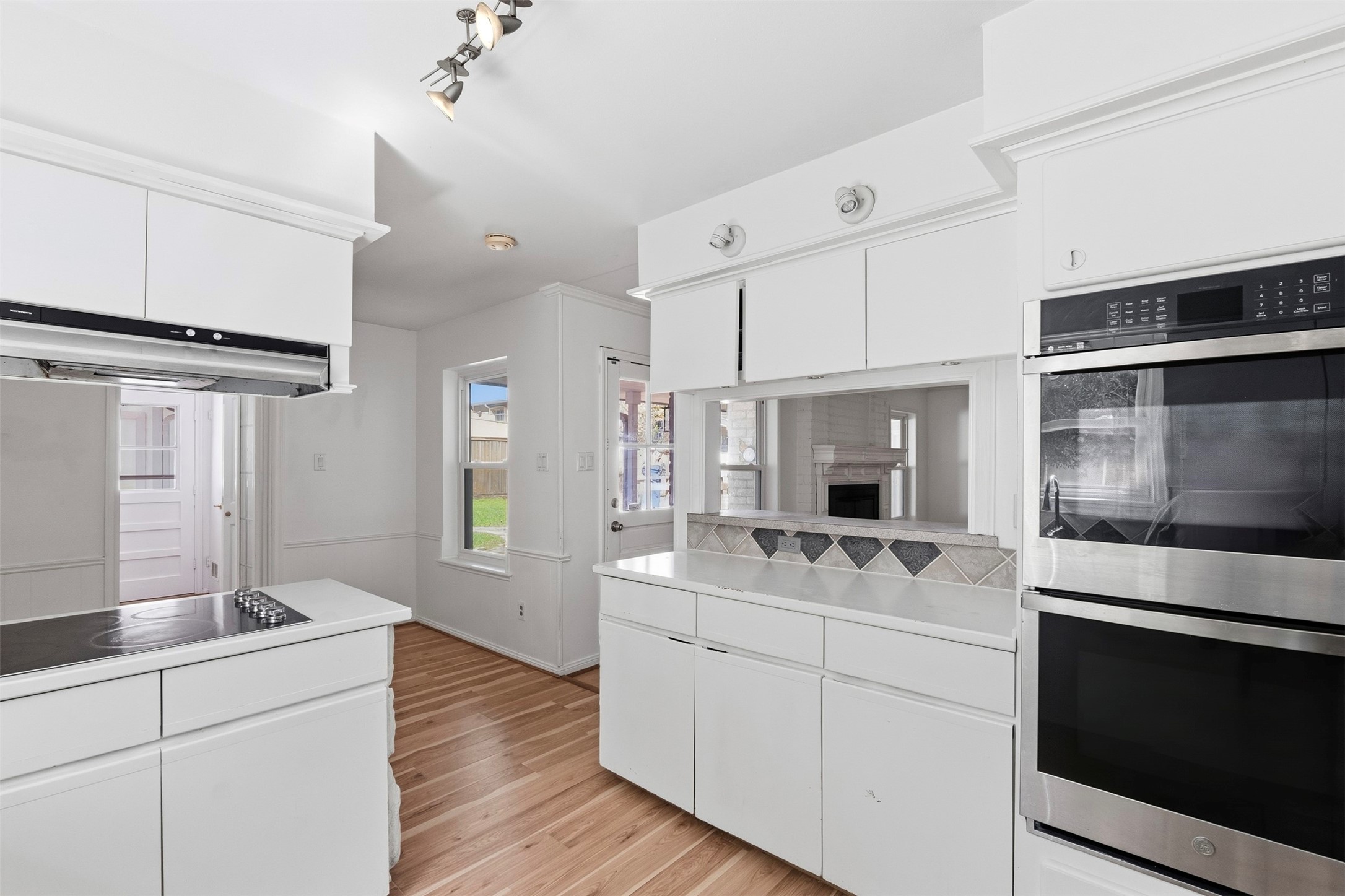 5814 Old Lodge Drive, Houston, TX 77066