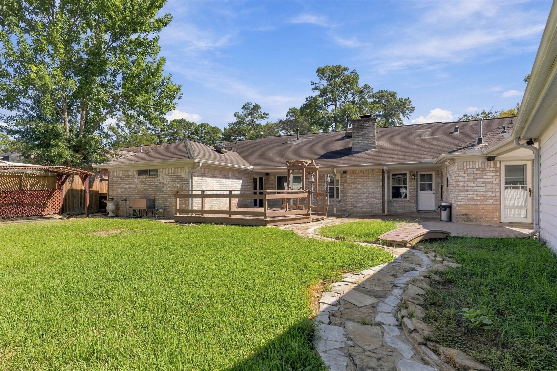 5814 Old Lodge Drive, Houston, TX 77066