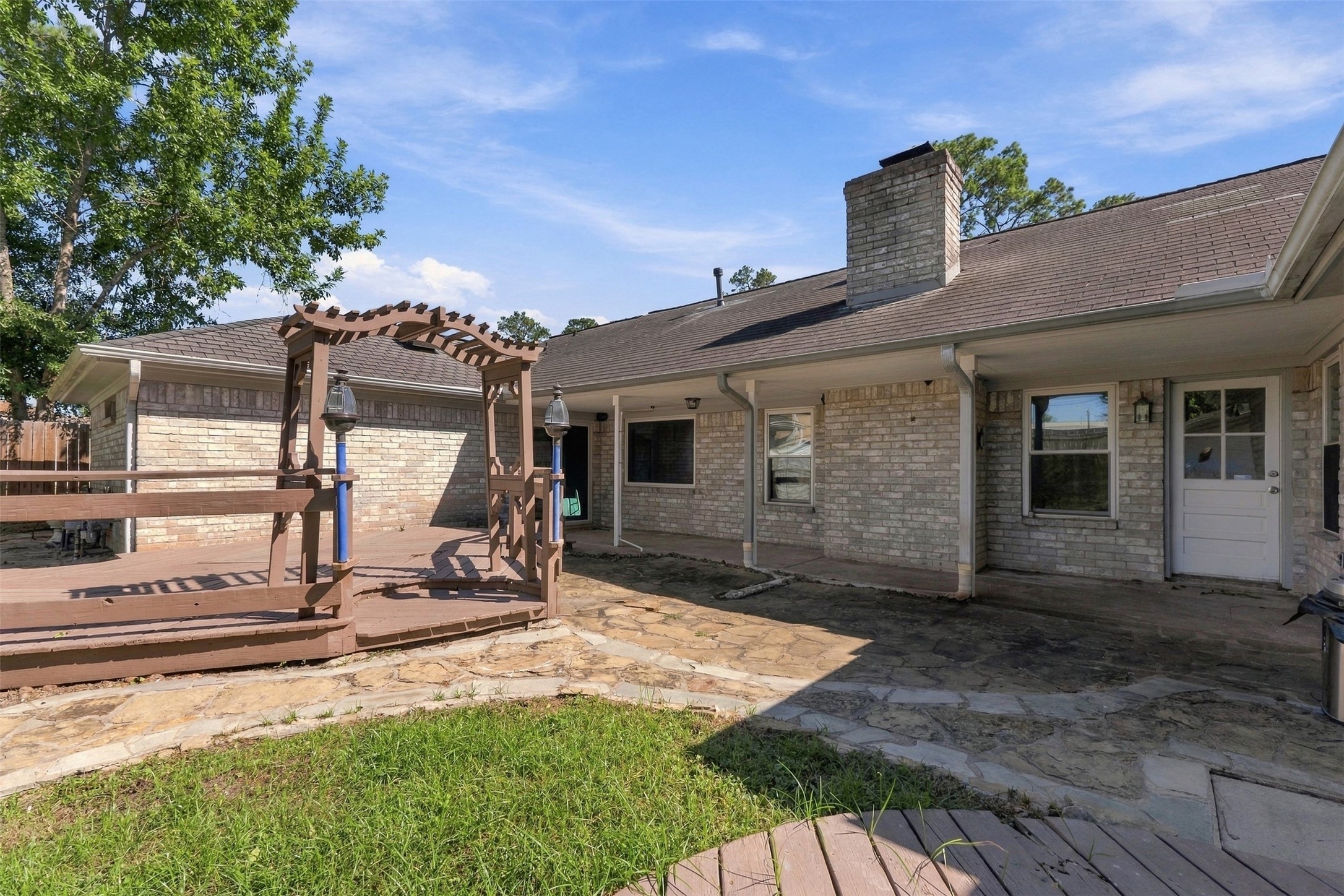 5814 Old Lodge Drive, Houston, TX 77066