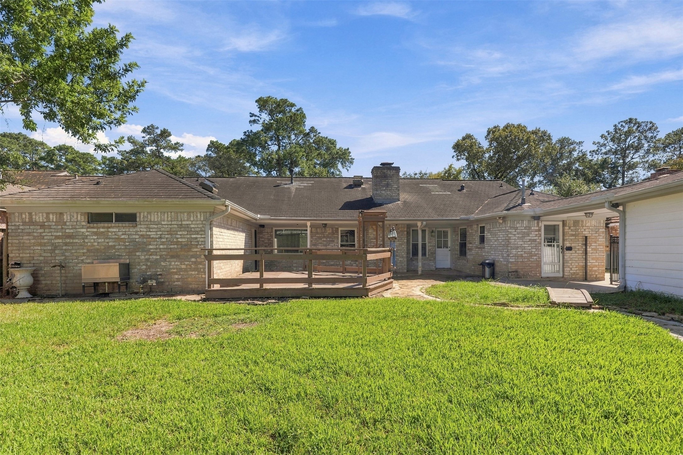 5814 Old Lodge Drive, Houston, TX 77066