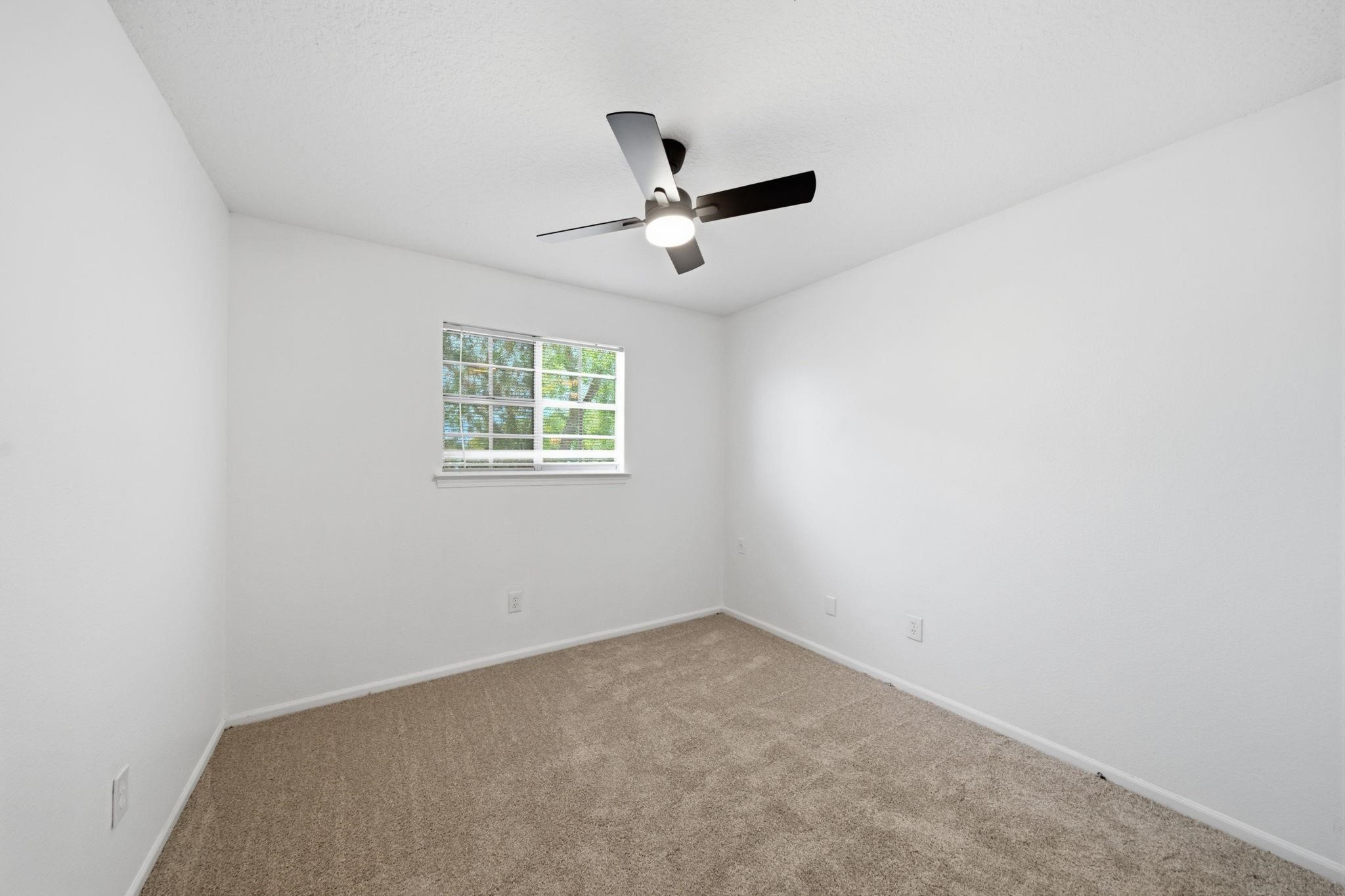 5820 Guadalupe Drive, Dickinson, TX 77539