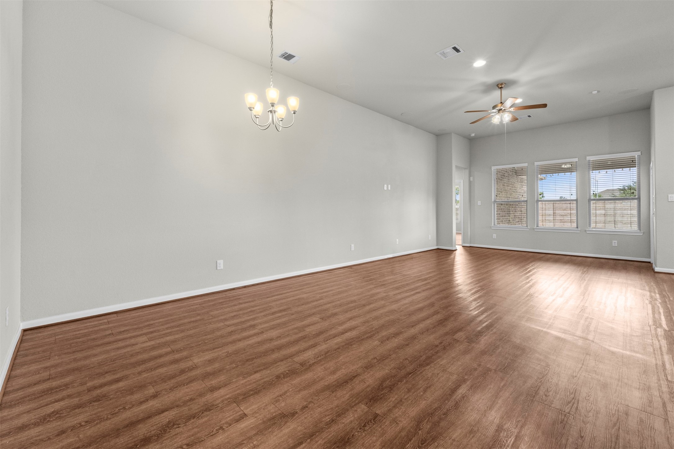 3827 Fleetwood Falls Lane, Spring, TX 77386