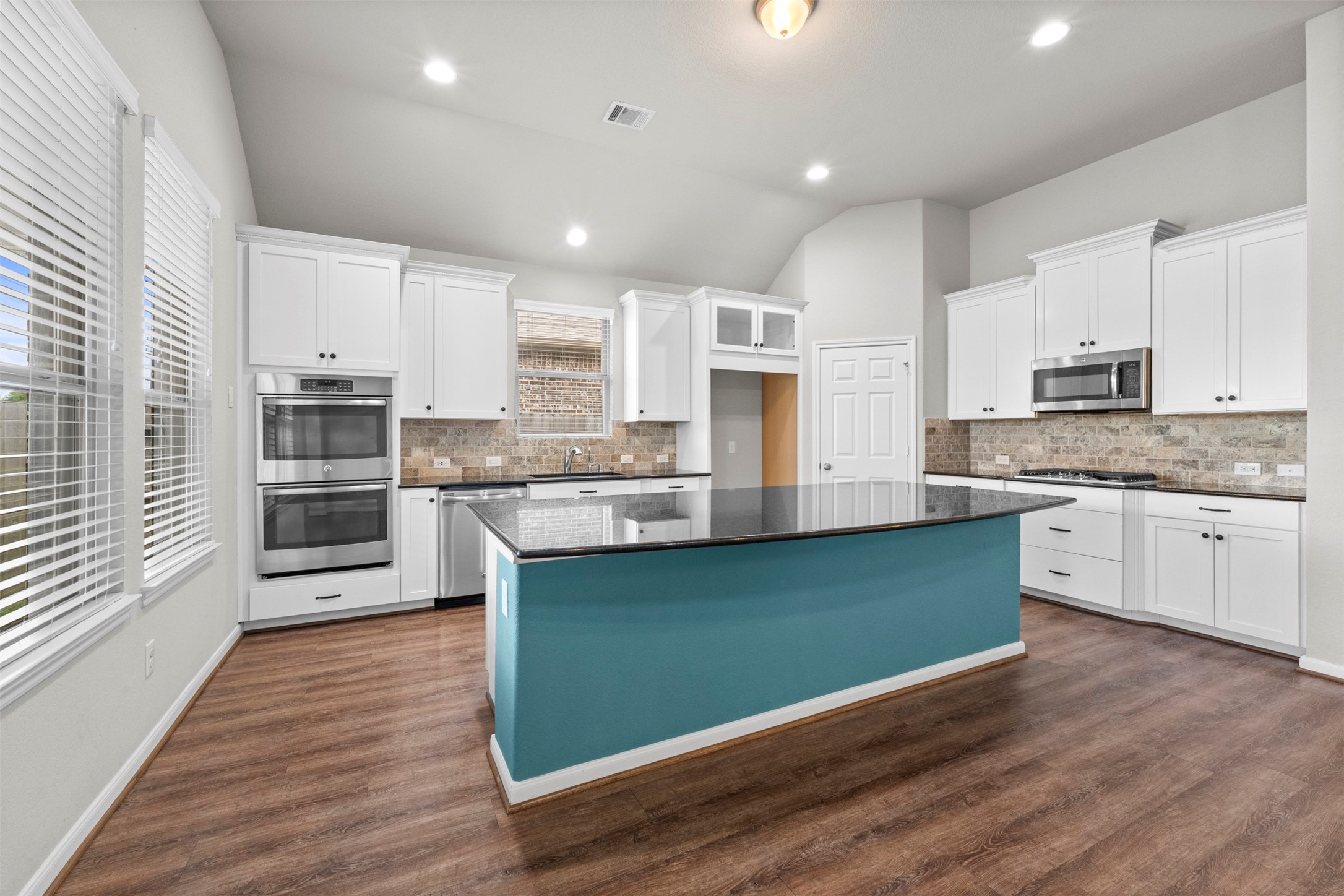 3827 Fleetwood Falls Lane, Spring, TX 77386
