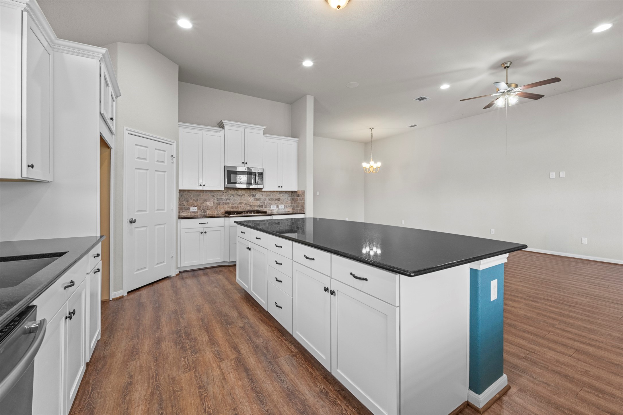 3827 Fleetwood Falls Lane, Spring, TX 77386