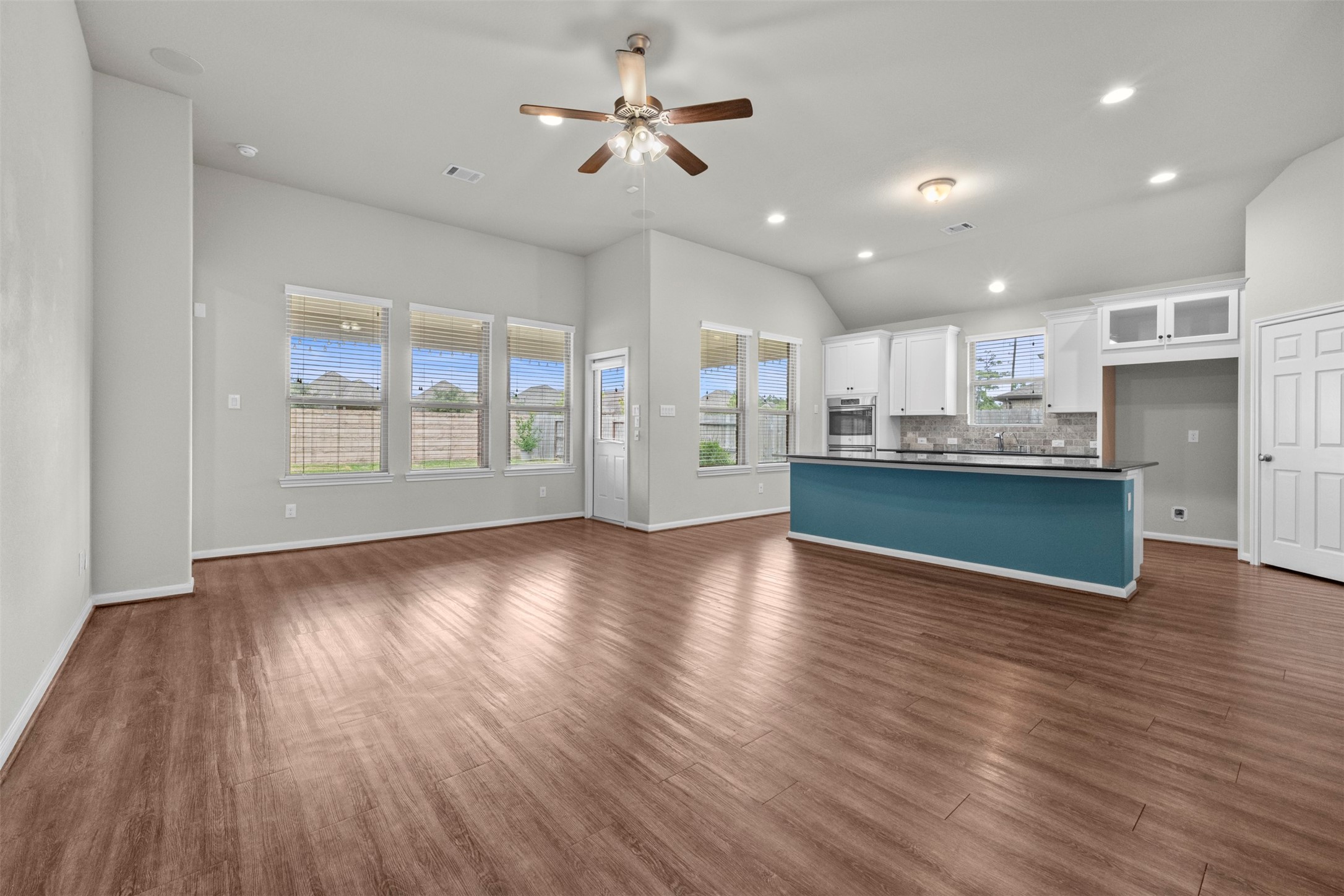 3827 Fleetwood Falls Lane, Spring, TX 77386