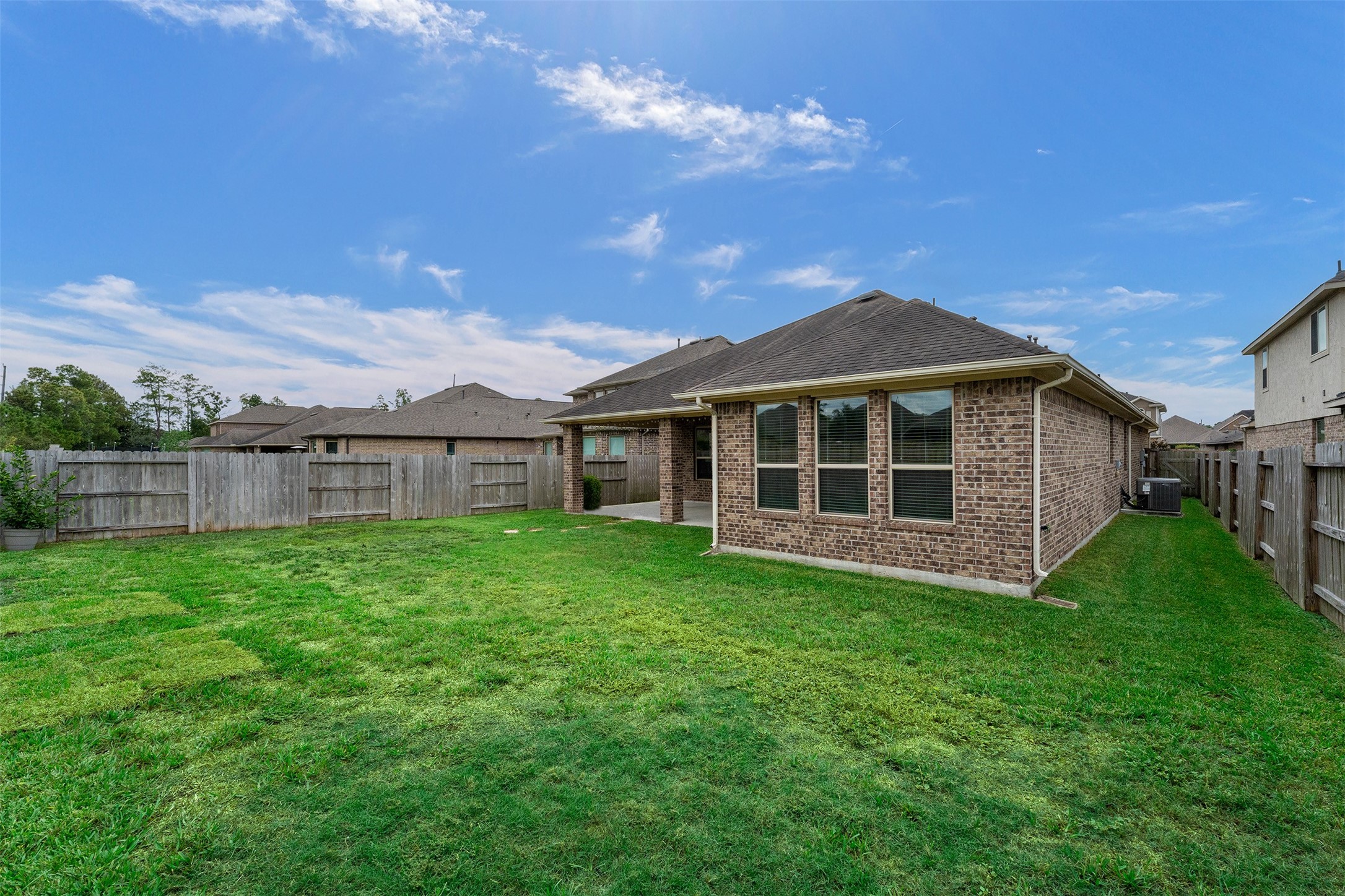 3827 Fleetwood Falls Lane, Spring, TX 77386