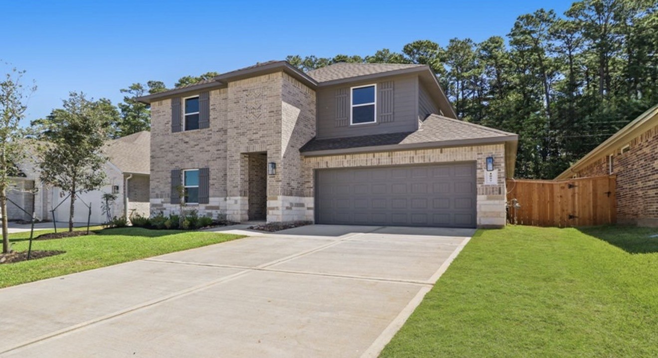 Spacious 5 bed, 3 bath, 2 story beautiful new home