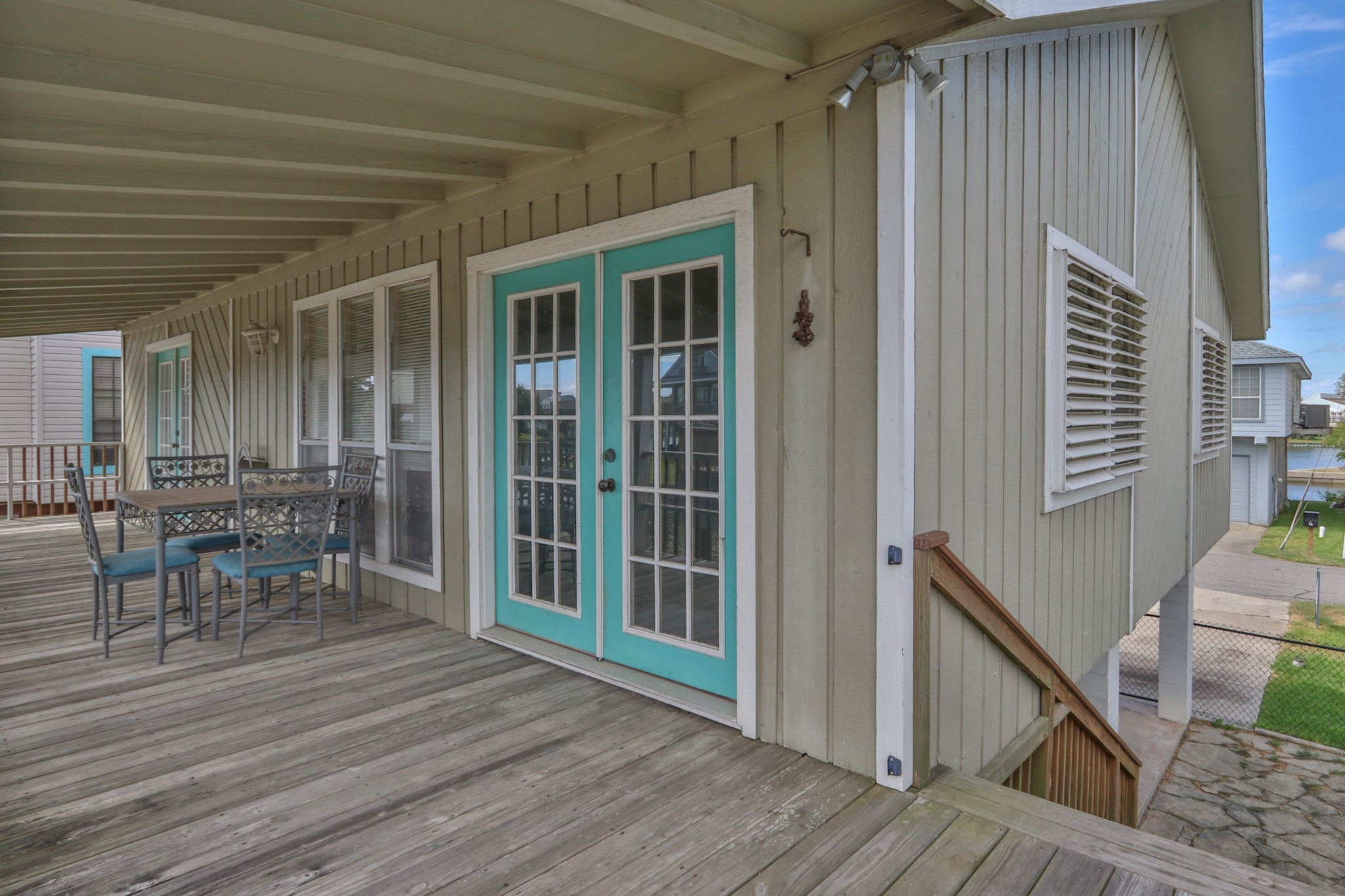 32 N Curlew Street, La Marque, TX 77568