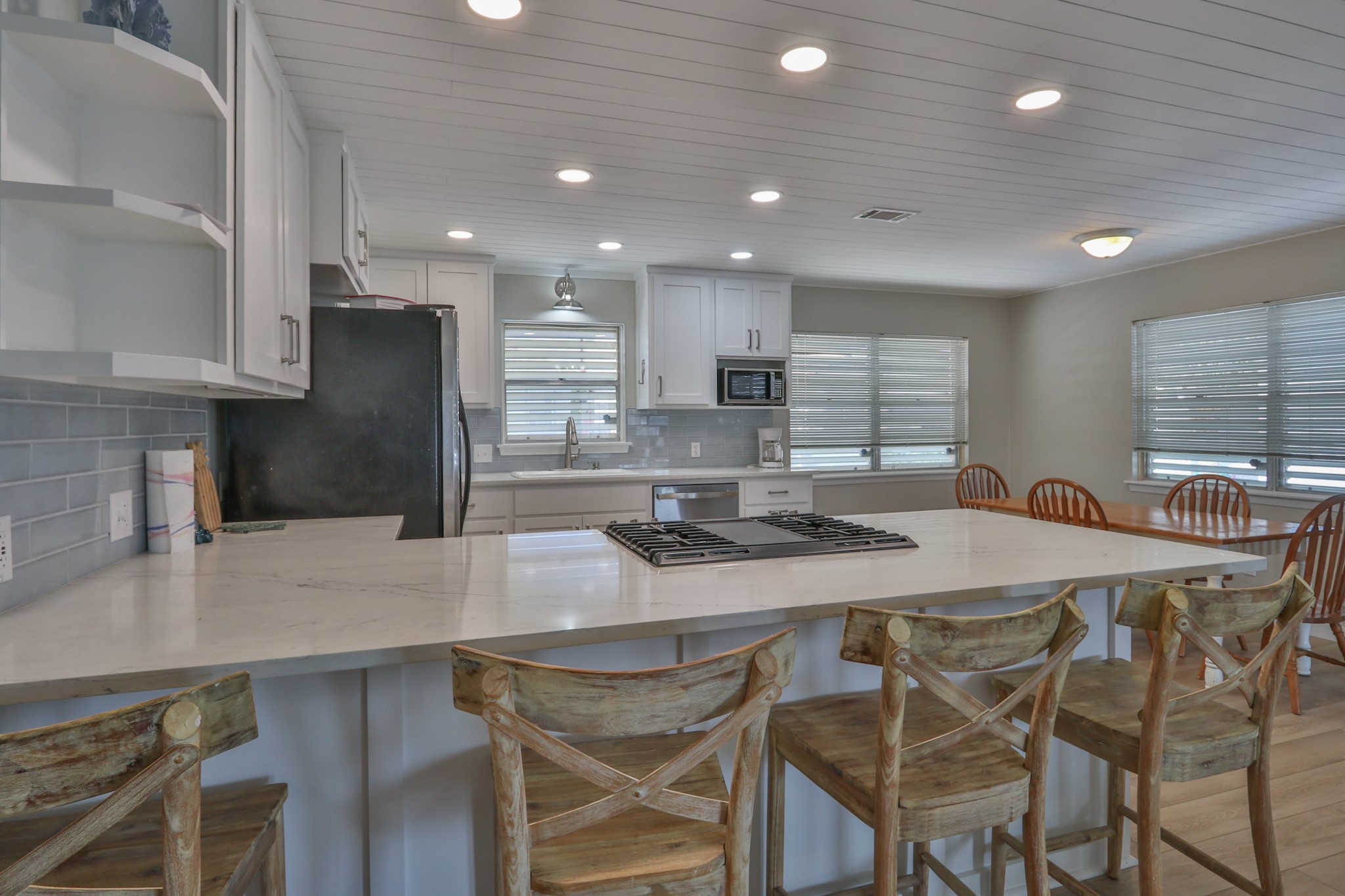 32 N Curlew Street, La Marque, TX 77568