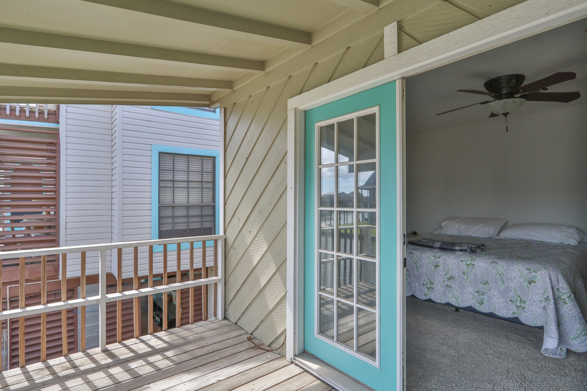 32 N Curlew Street, La Marque, TX 77568 32 N Curlew Street, La Marque, TX 77568