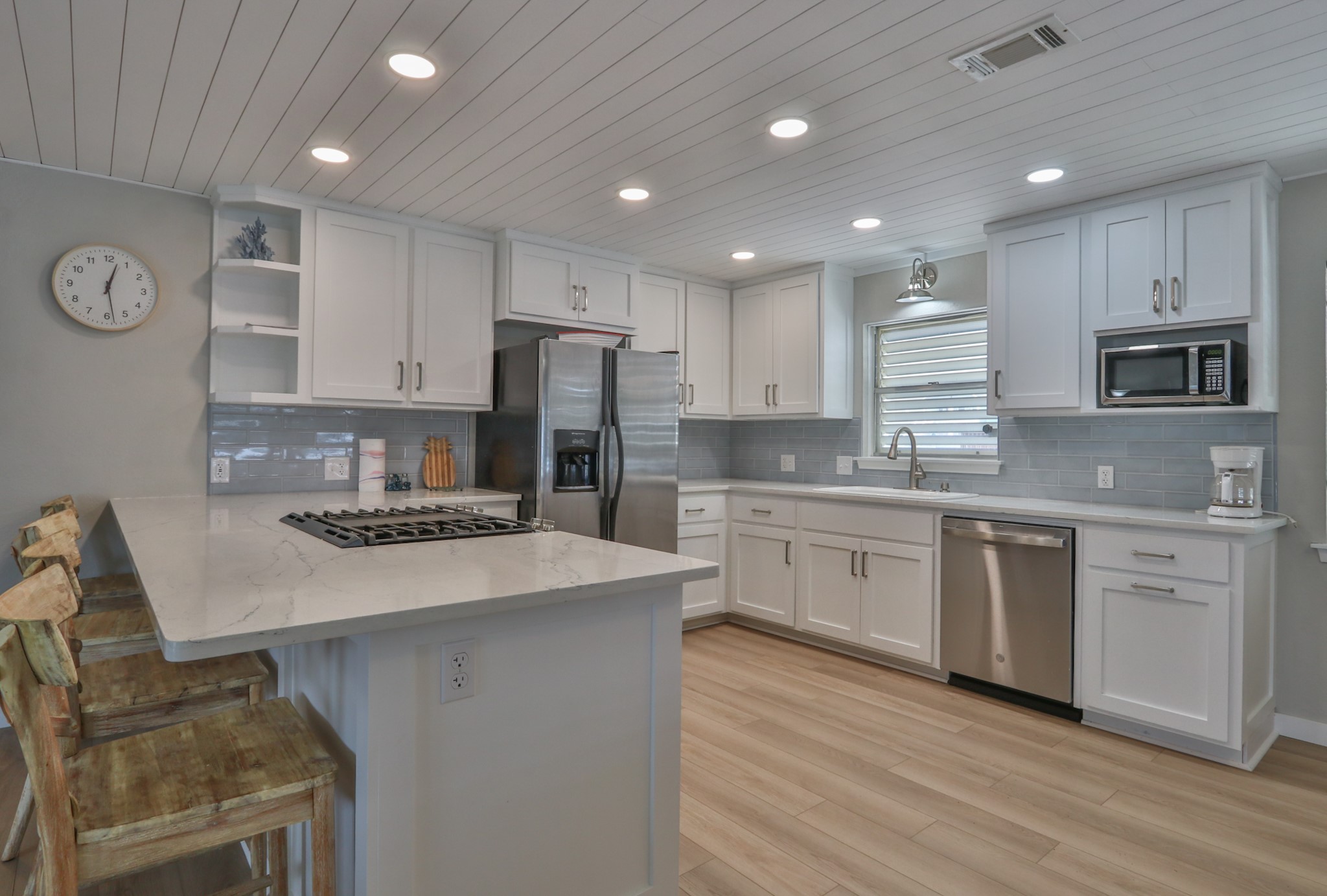 32 N Curlew Street, La Marque, TX 77568