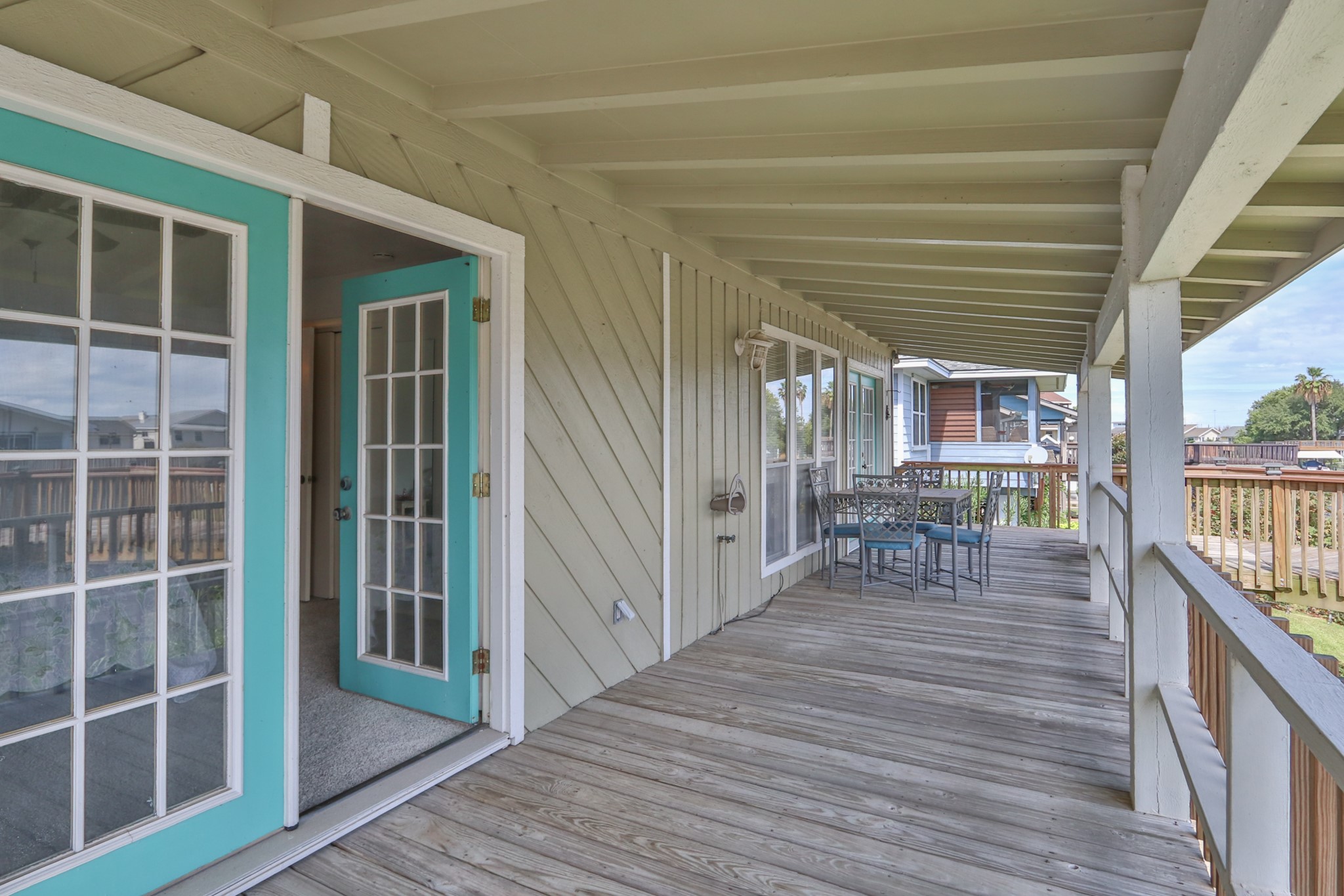 32 N Curlew Street, La Marque, TX 77568