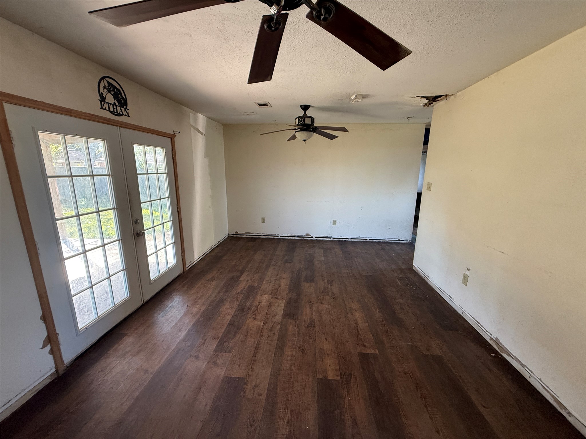 2001 Isla Drive, Pearland, TX 77581
