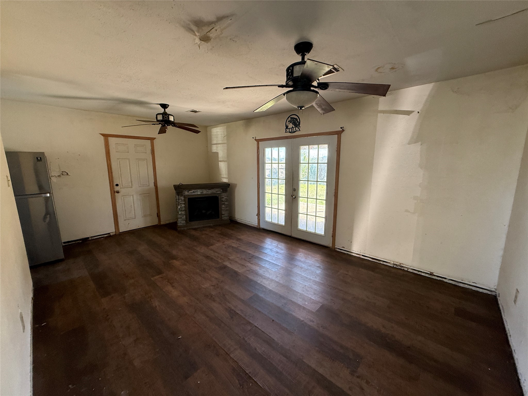2001 Isla Drive, Pearland, TX 77581