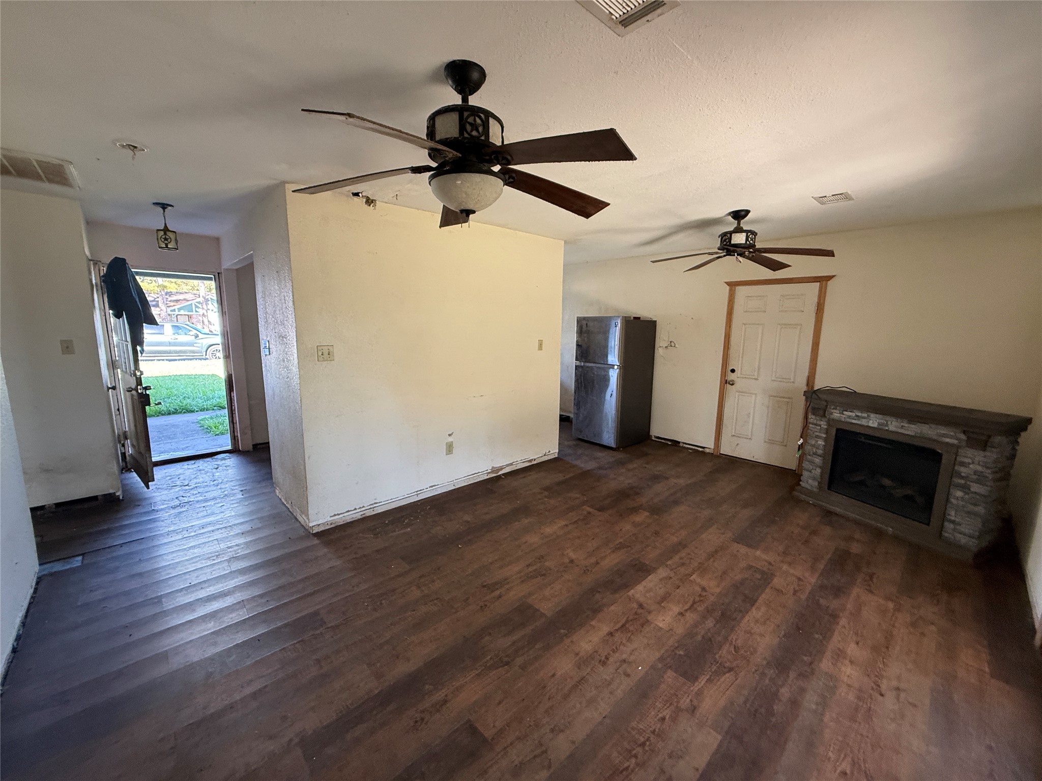 2001 Isla Drive, Pearland, TX 77581