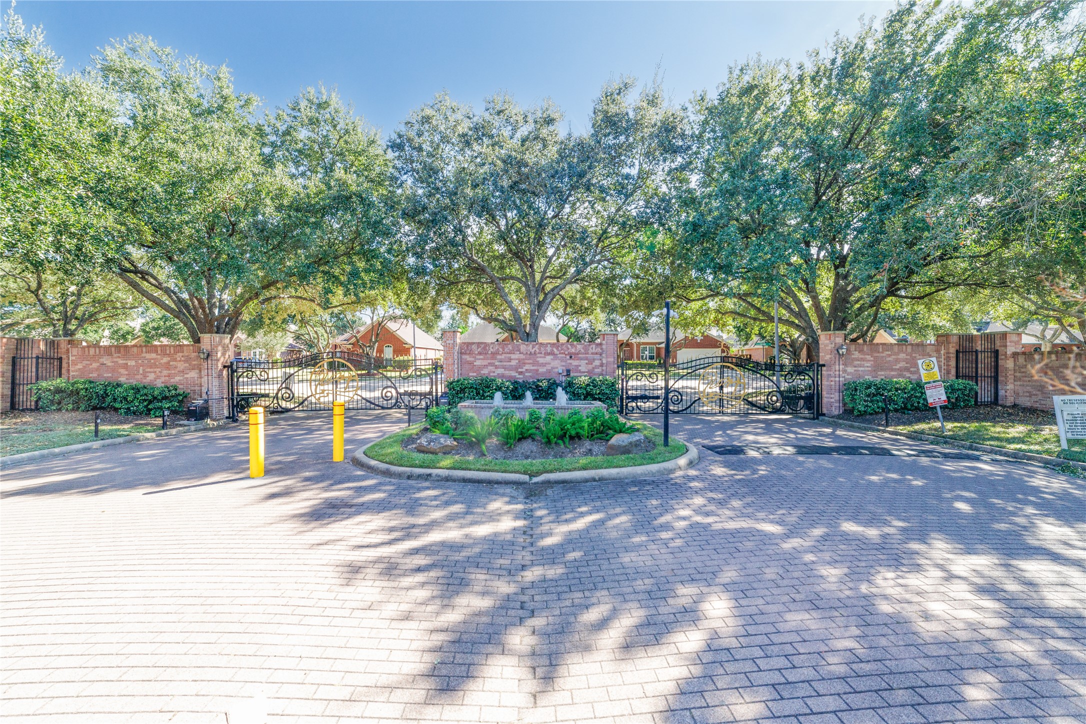 12451 Shadowvista Drive, Houston, TX 77082