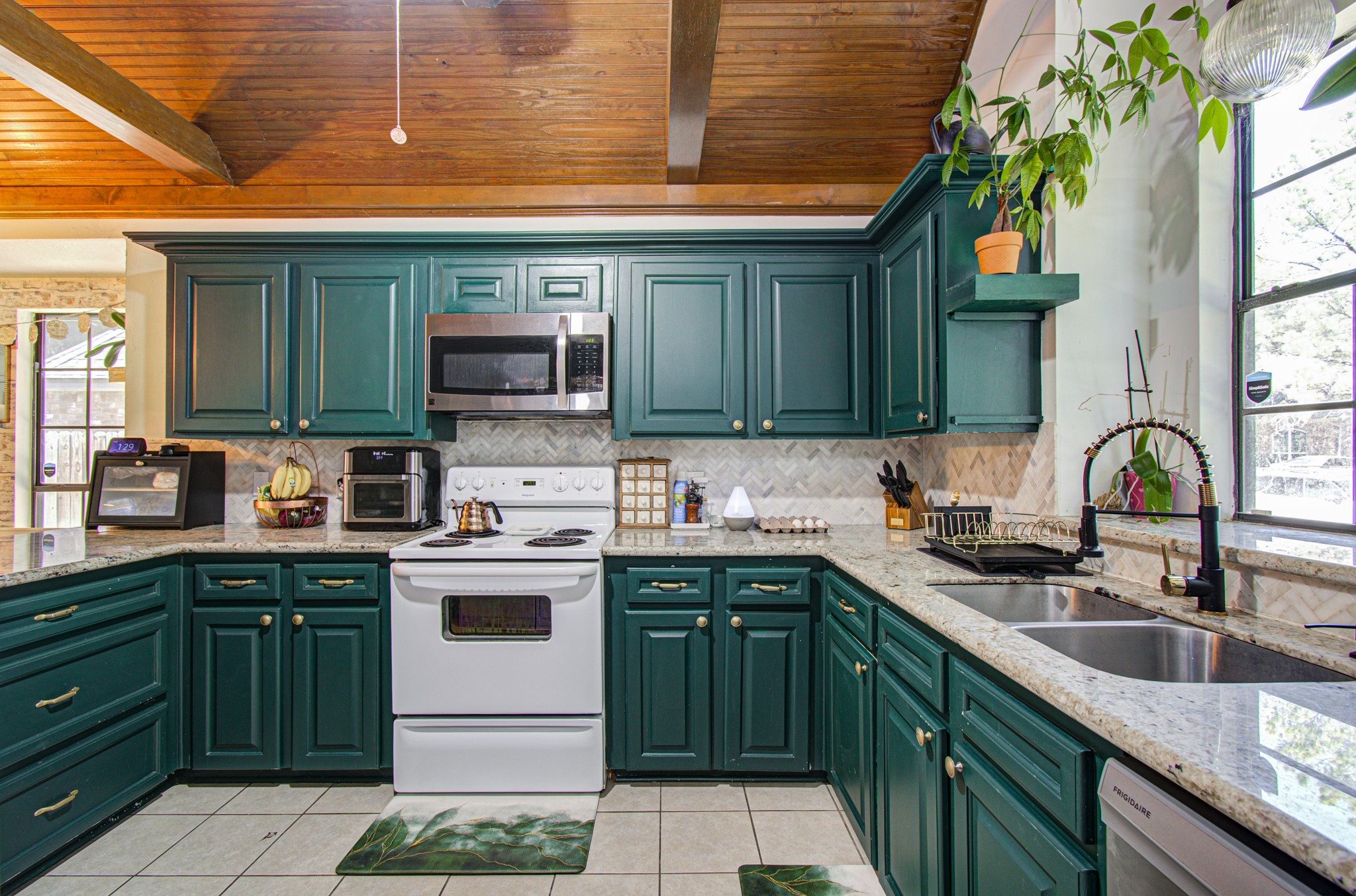 4243 Meadowchase Lane, Houston, TX 77014