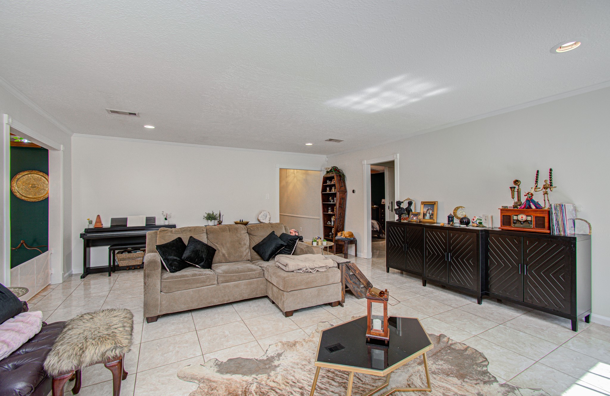 4243 Meadowchase Lane, Houston, TX 77014